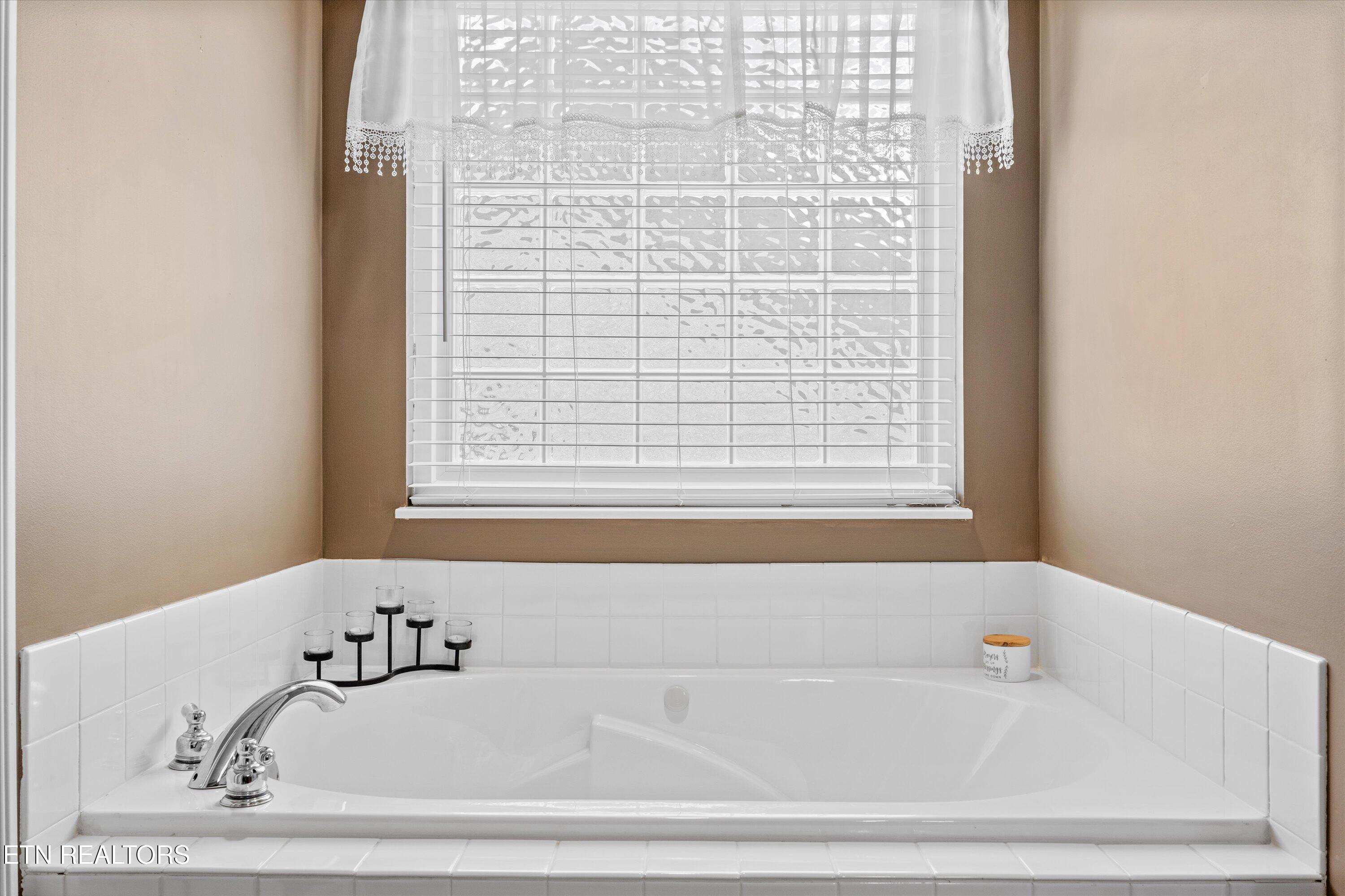 1026 Saint Johns Drive Maryville TN 37801