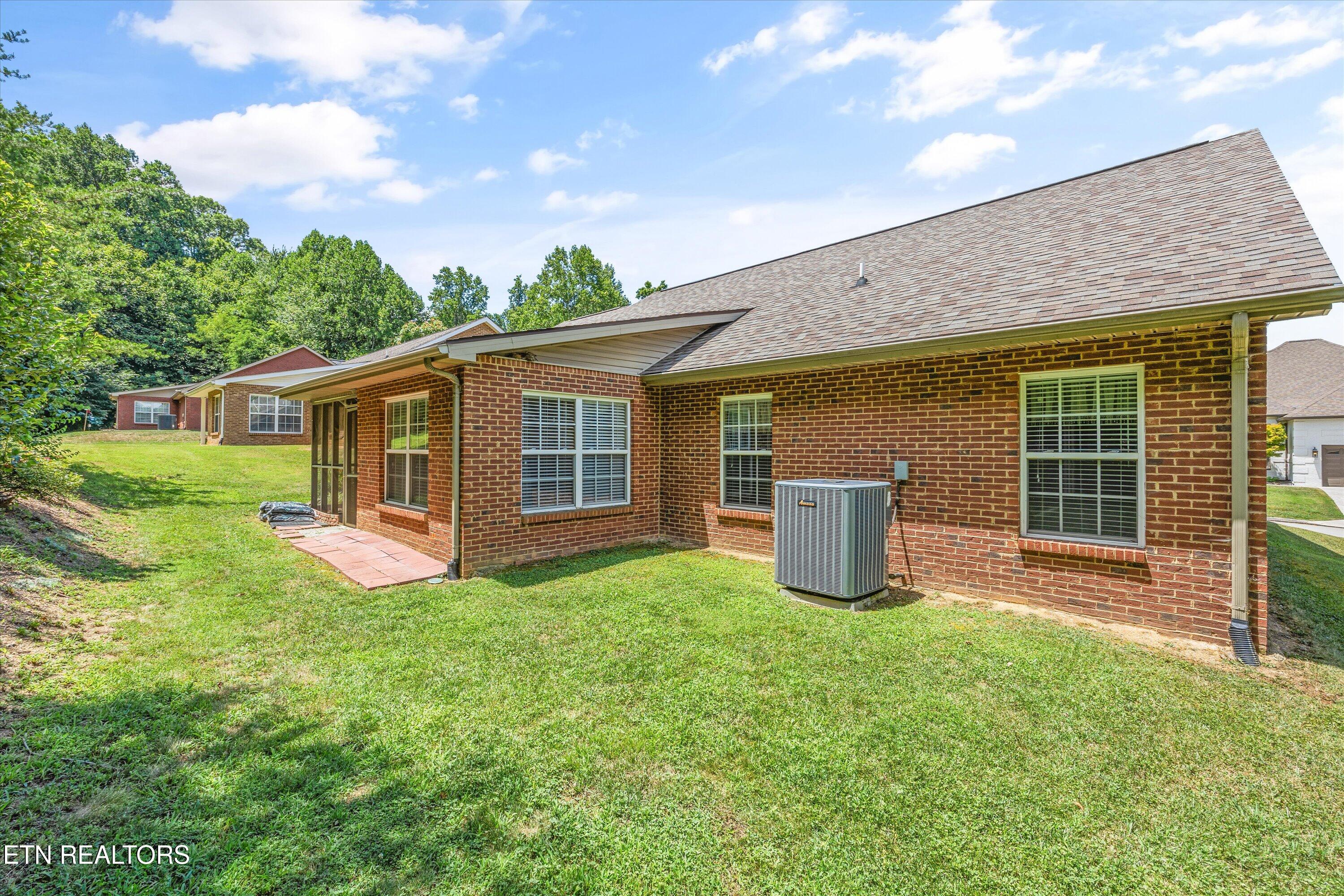 1026 Saint Johns Drive Maryville TN 37801