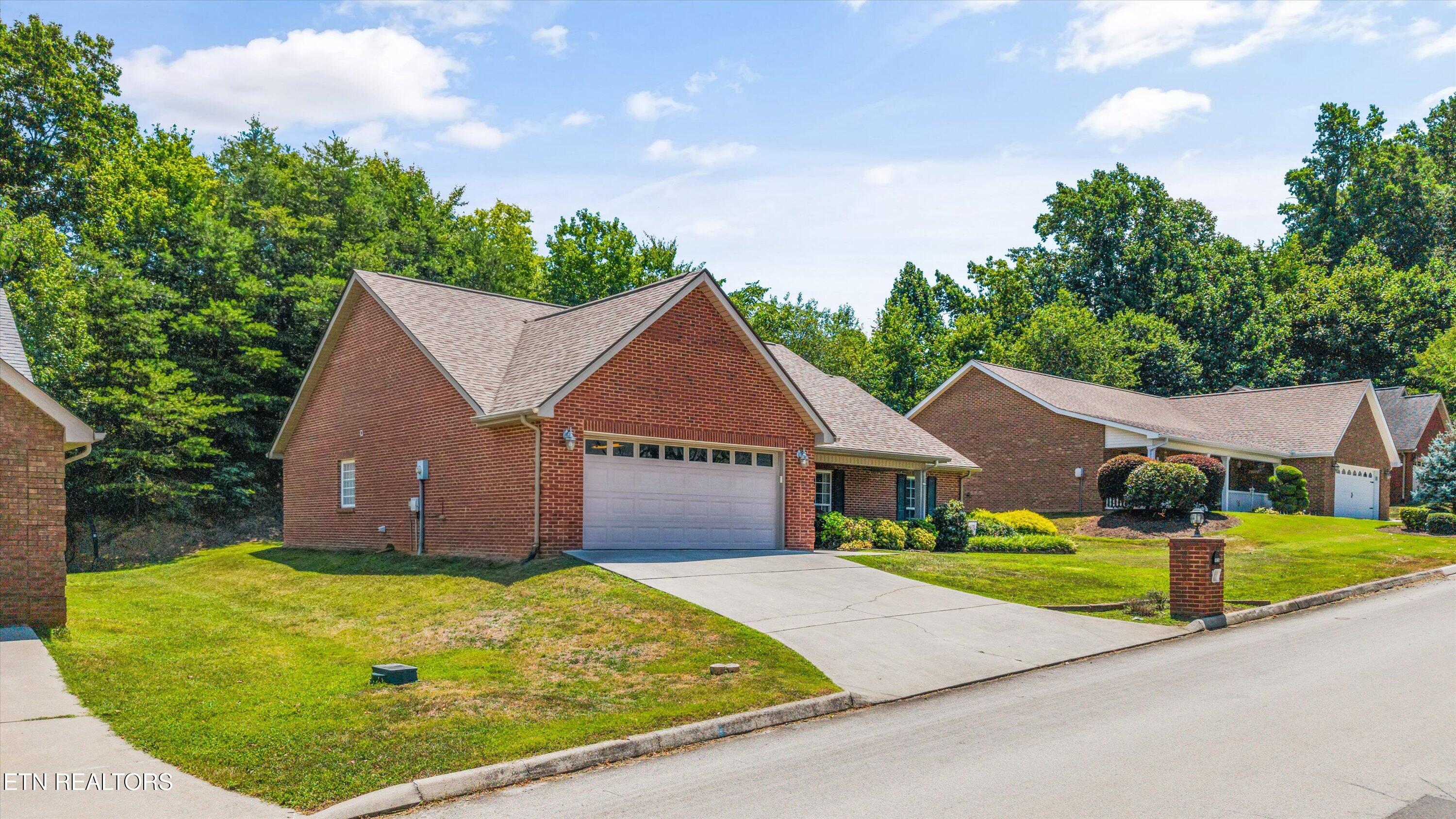 1026 Saint Johns Drive Maryville TN 37801