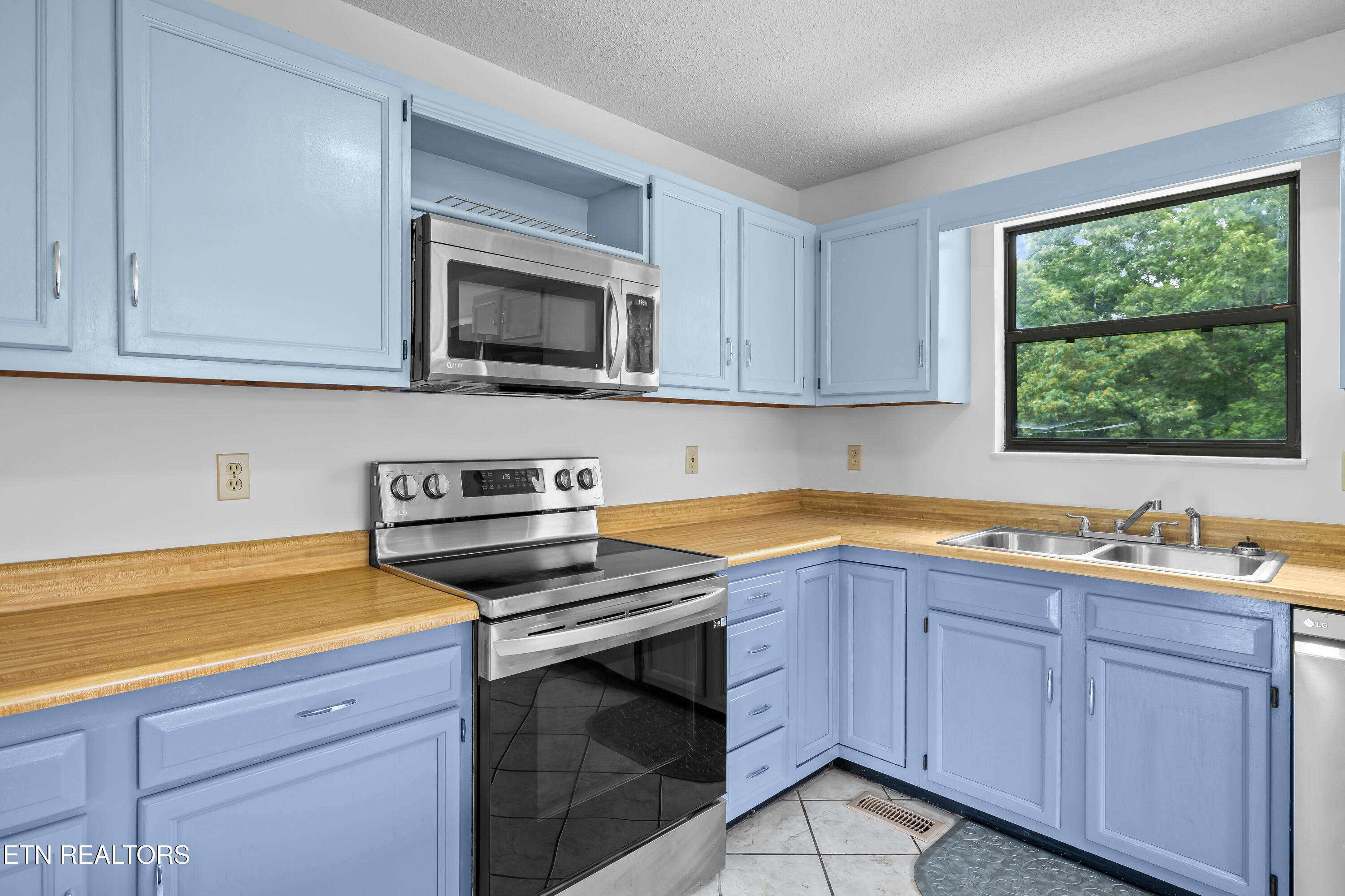 2710 Timberline Drive Maryville TN 37801