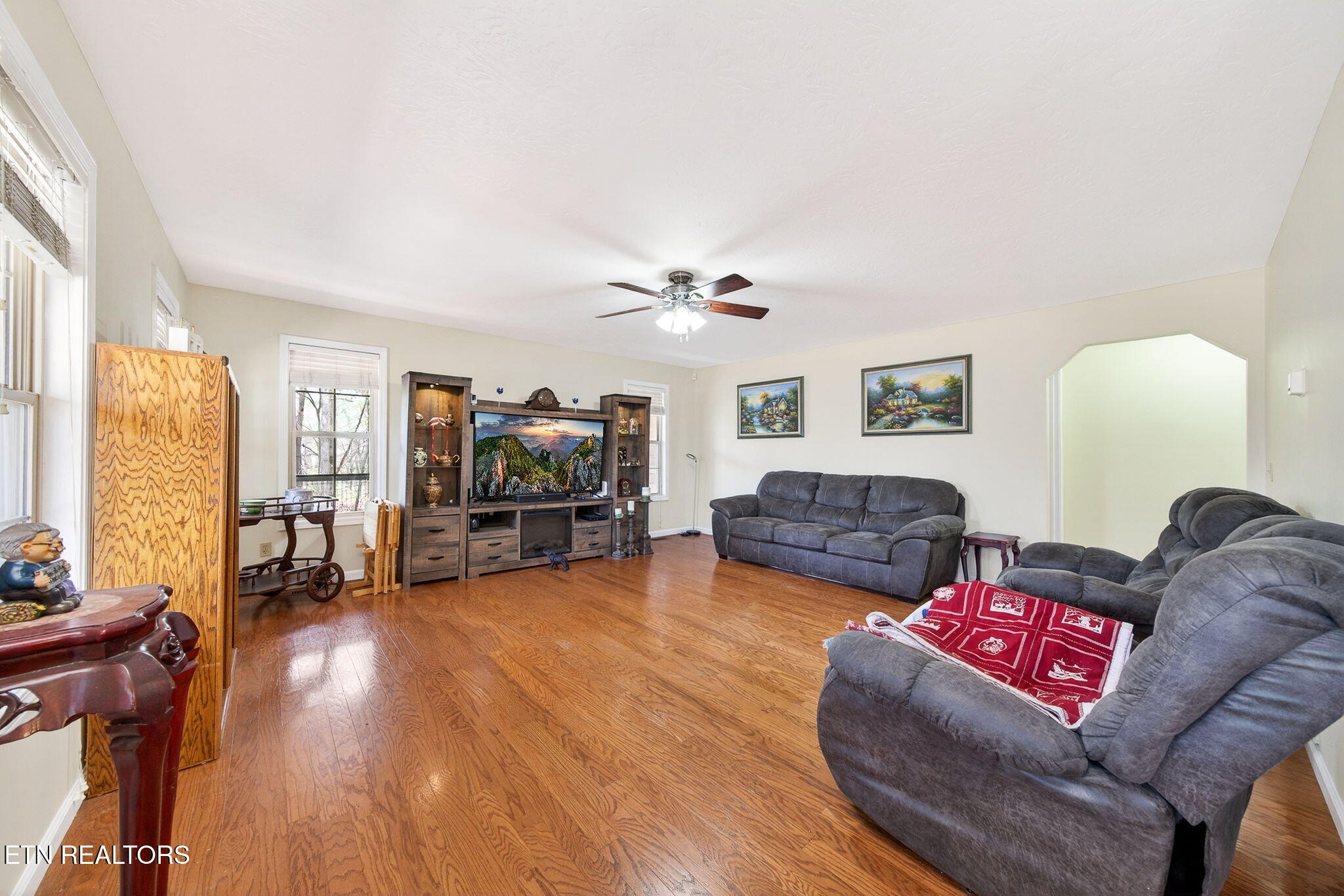 81 Pine Tree Circle Crossville TN 38571