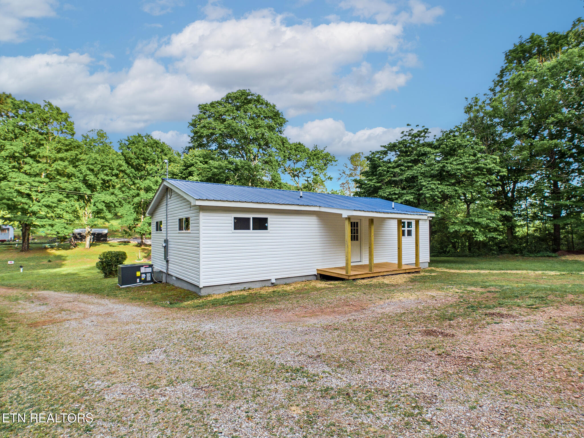 2414 Highway 39 E Englewood TN 37329