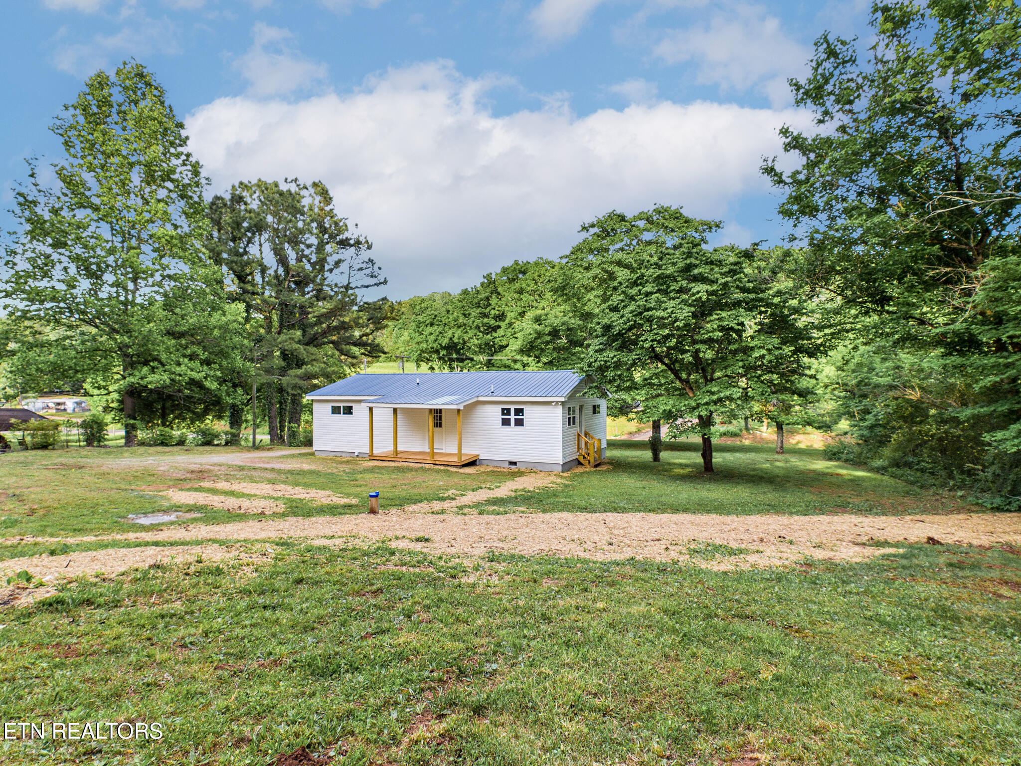 2414 Highway 39 E Englewood TN 37329