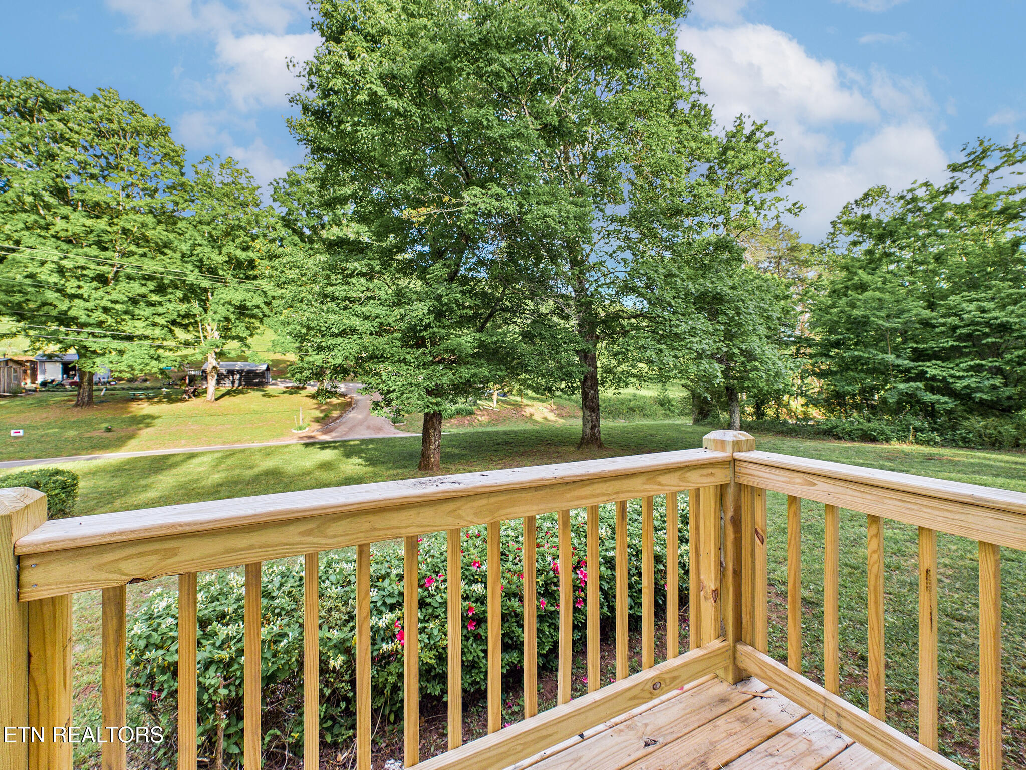 2414 Highway 39 E Englewood TN 37329
