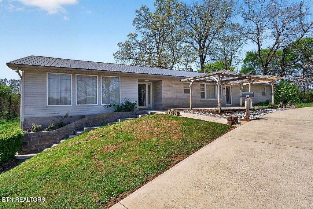 463 Franks Ferry Road Sparta TN 38583