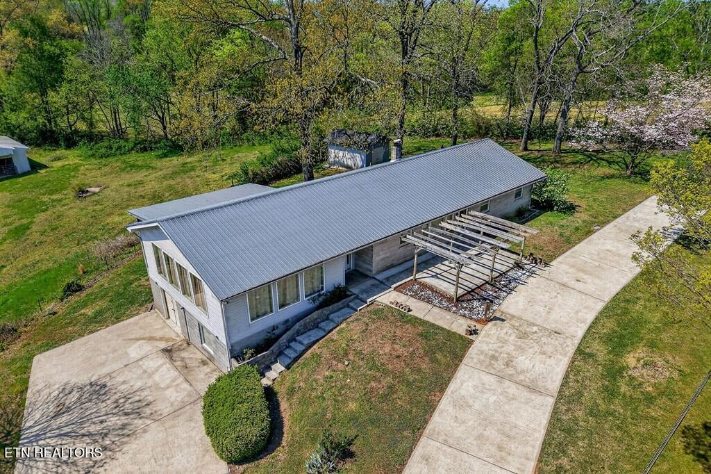 463 Franks Ferry Road Sparta TN 38583