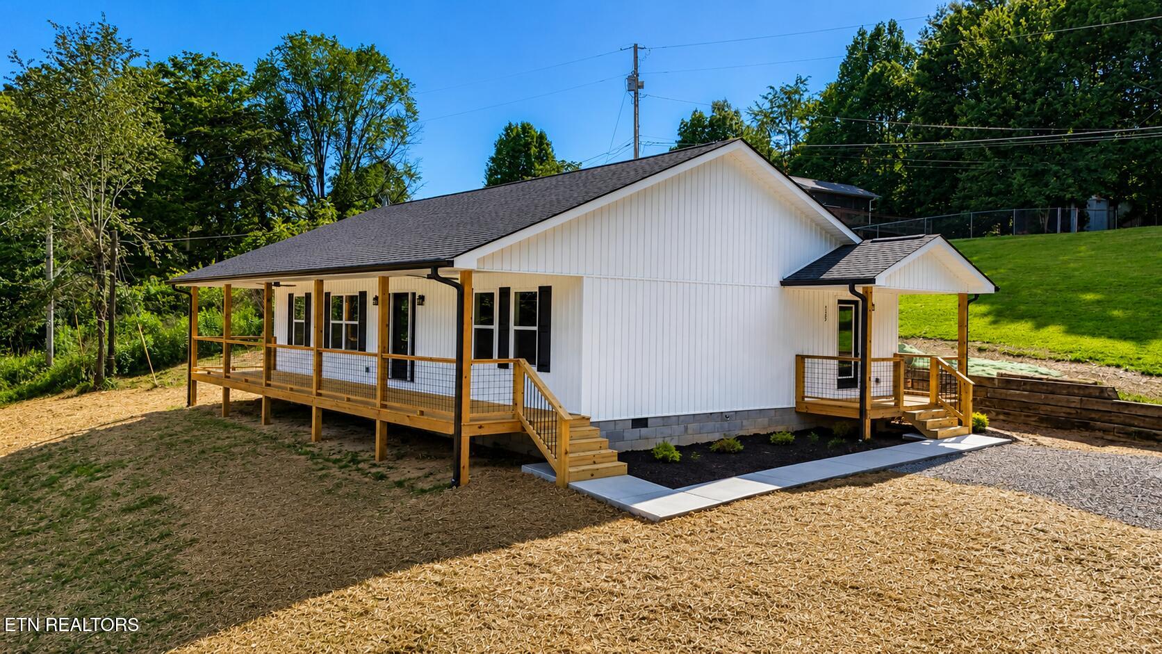 125 Canada Drive Oneida TN 37841