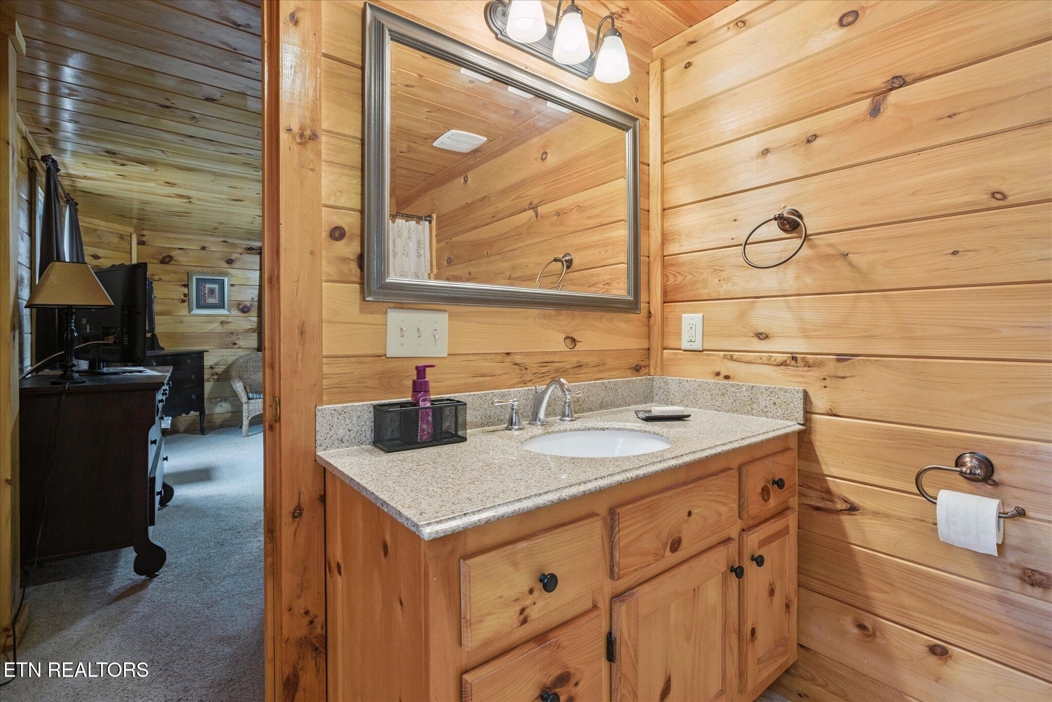 1818 Saddle Way Sevierville TN 37876