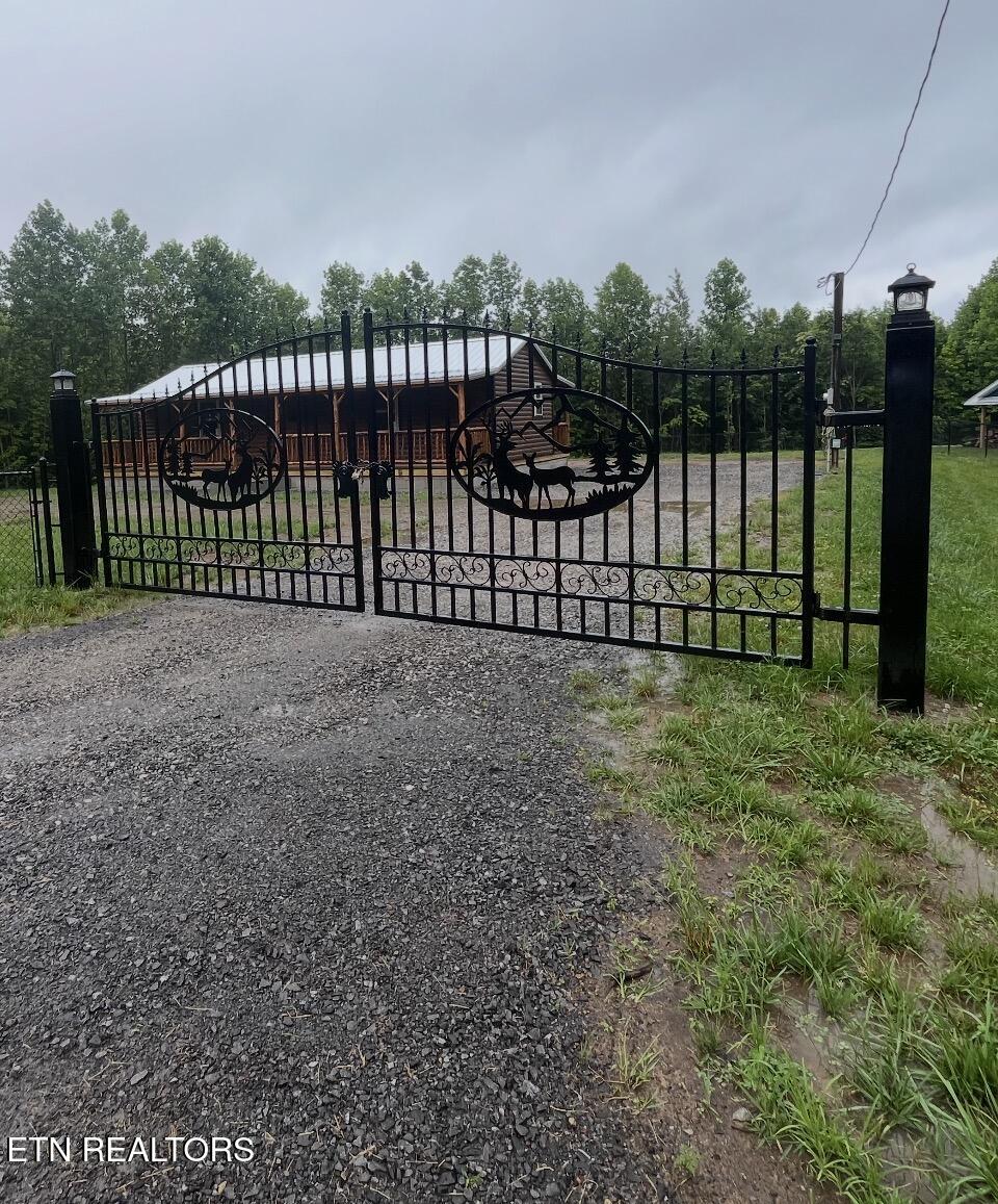 2240 Mt. Pleasant Road Vonore TN 37885