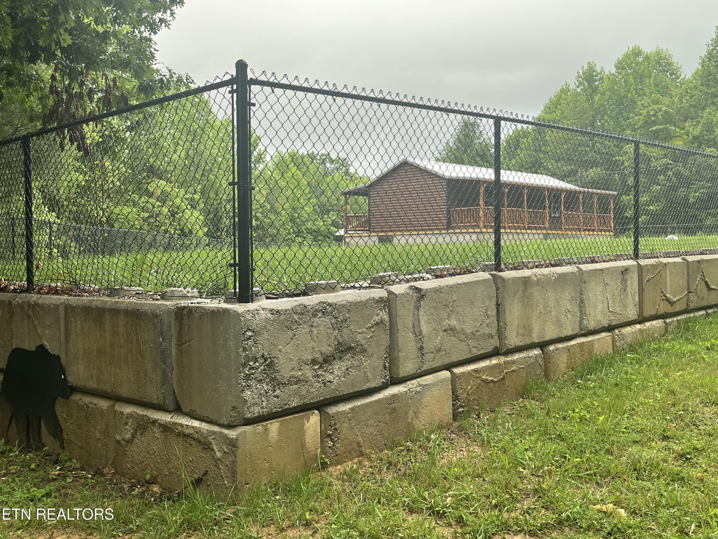 2240 Mt. Pleasant Road Vonore TN 37885