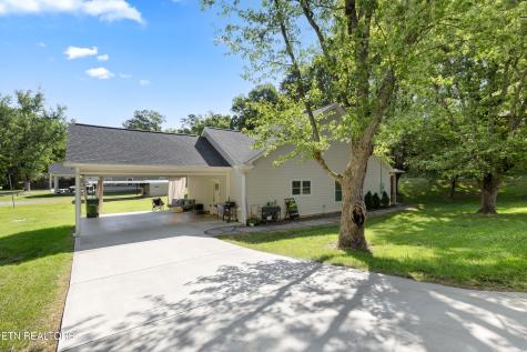 1019 Broyles Avenue Maryville TN 37801
