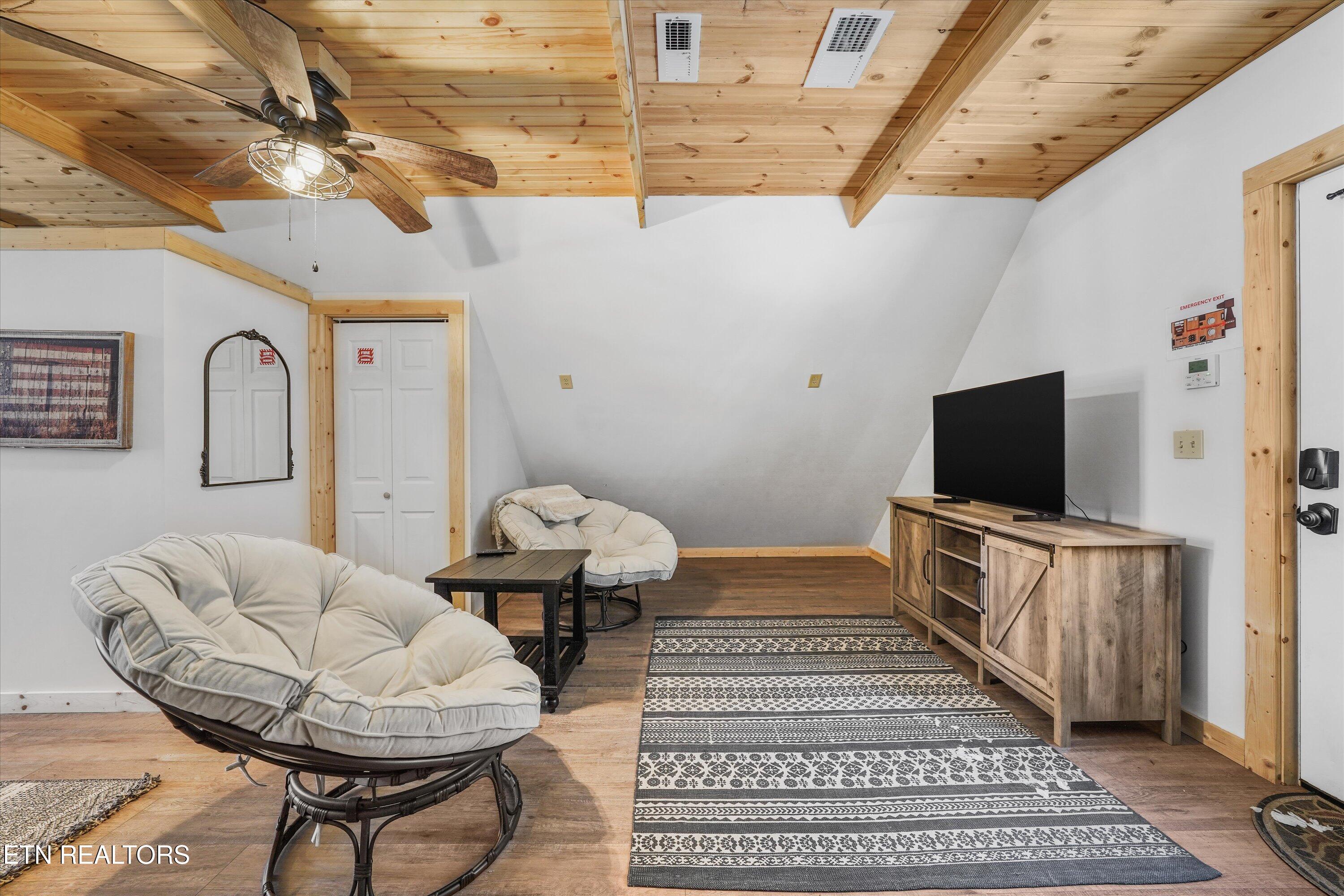 5236 Mathis Branch Road Cosby TN 37722