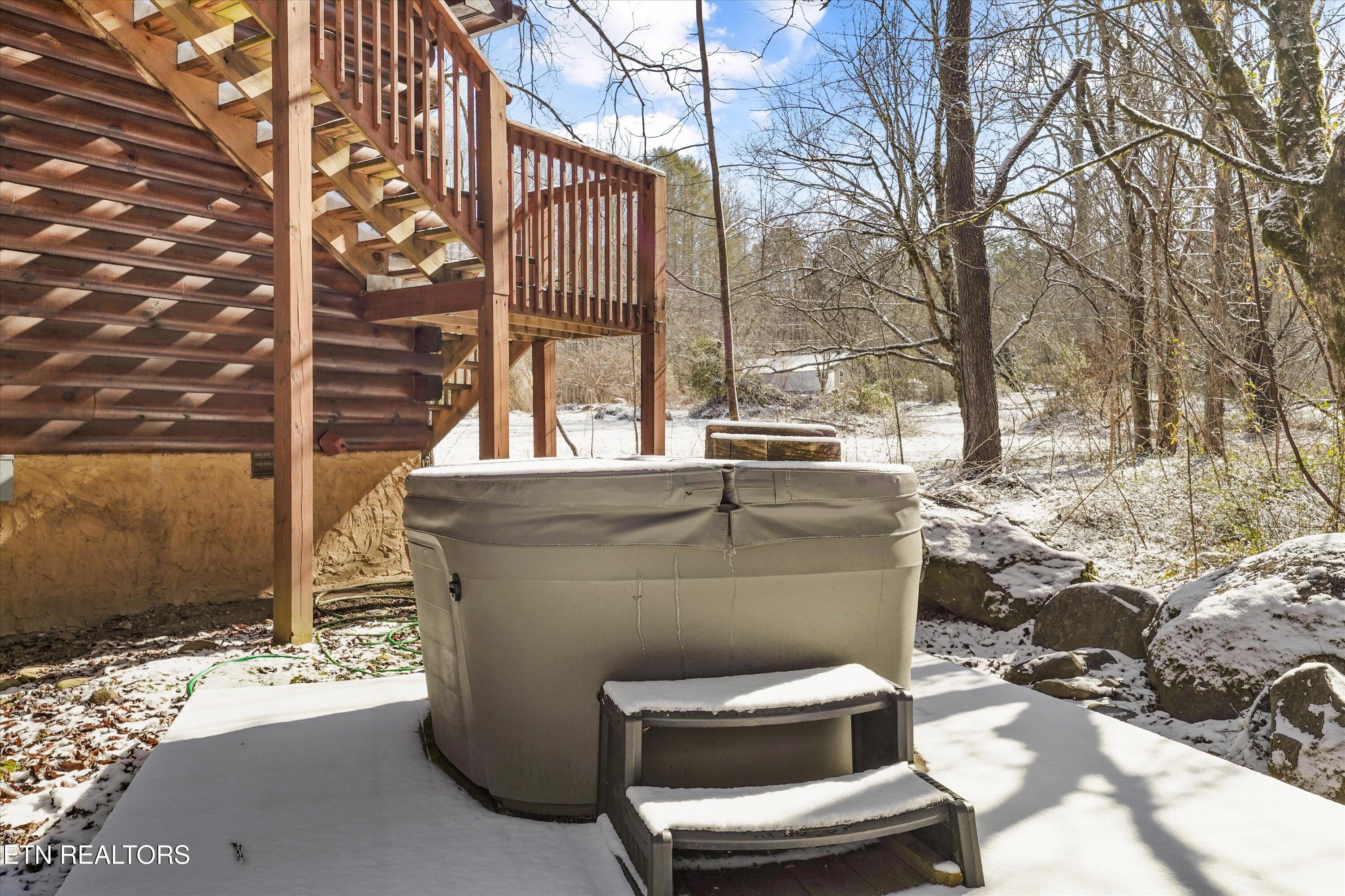 5236 Mathis Branch Road Cosby TN 37722