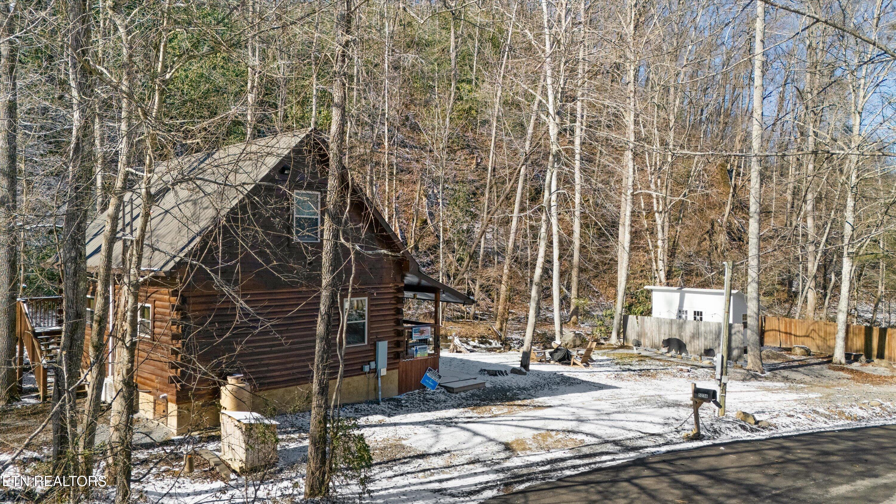 5236 Mathis Branch Road Cosby TN 37722
