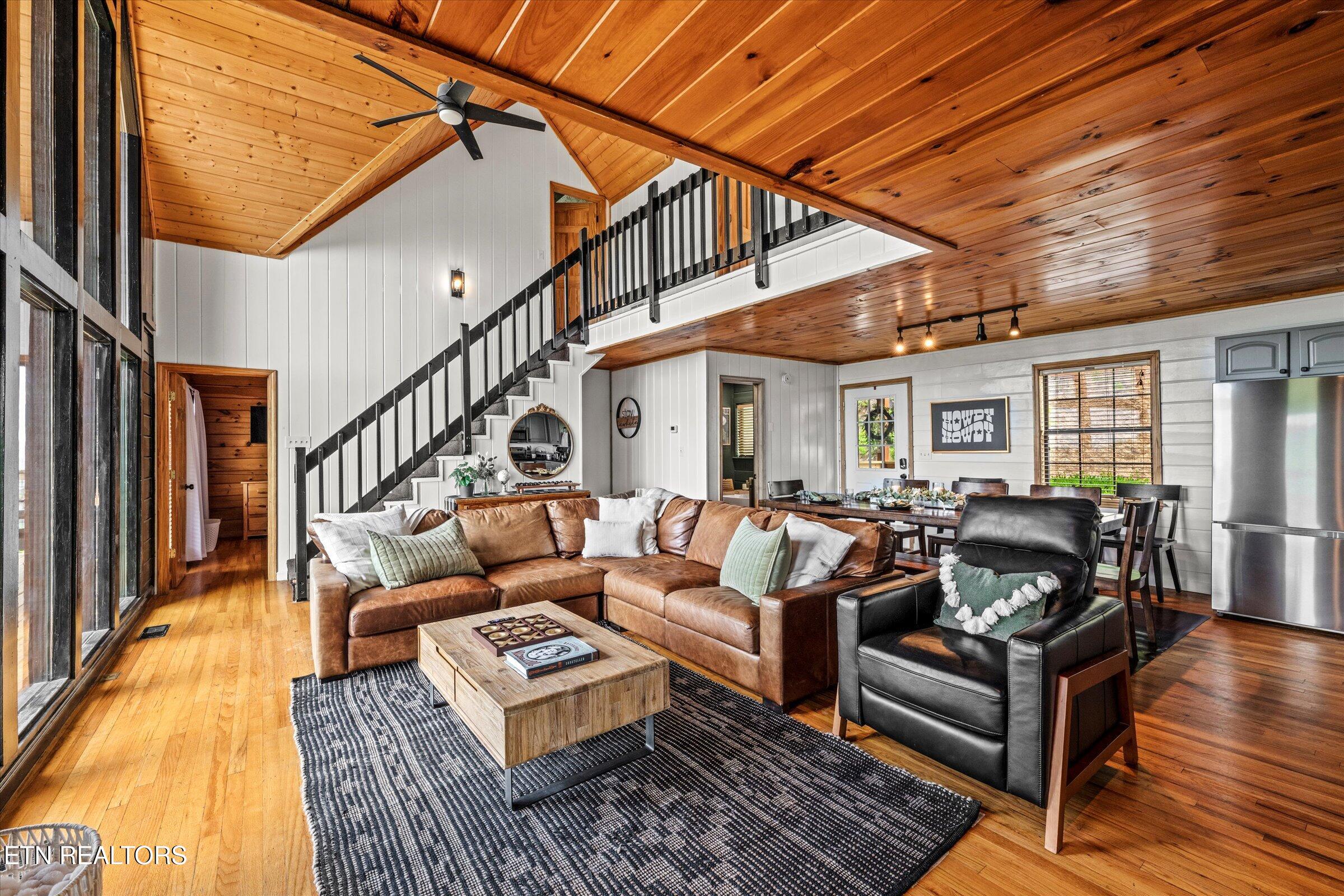 1578 Bears Den Way Sevierville TN 37862