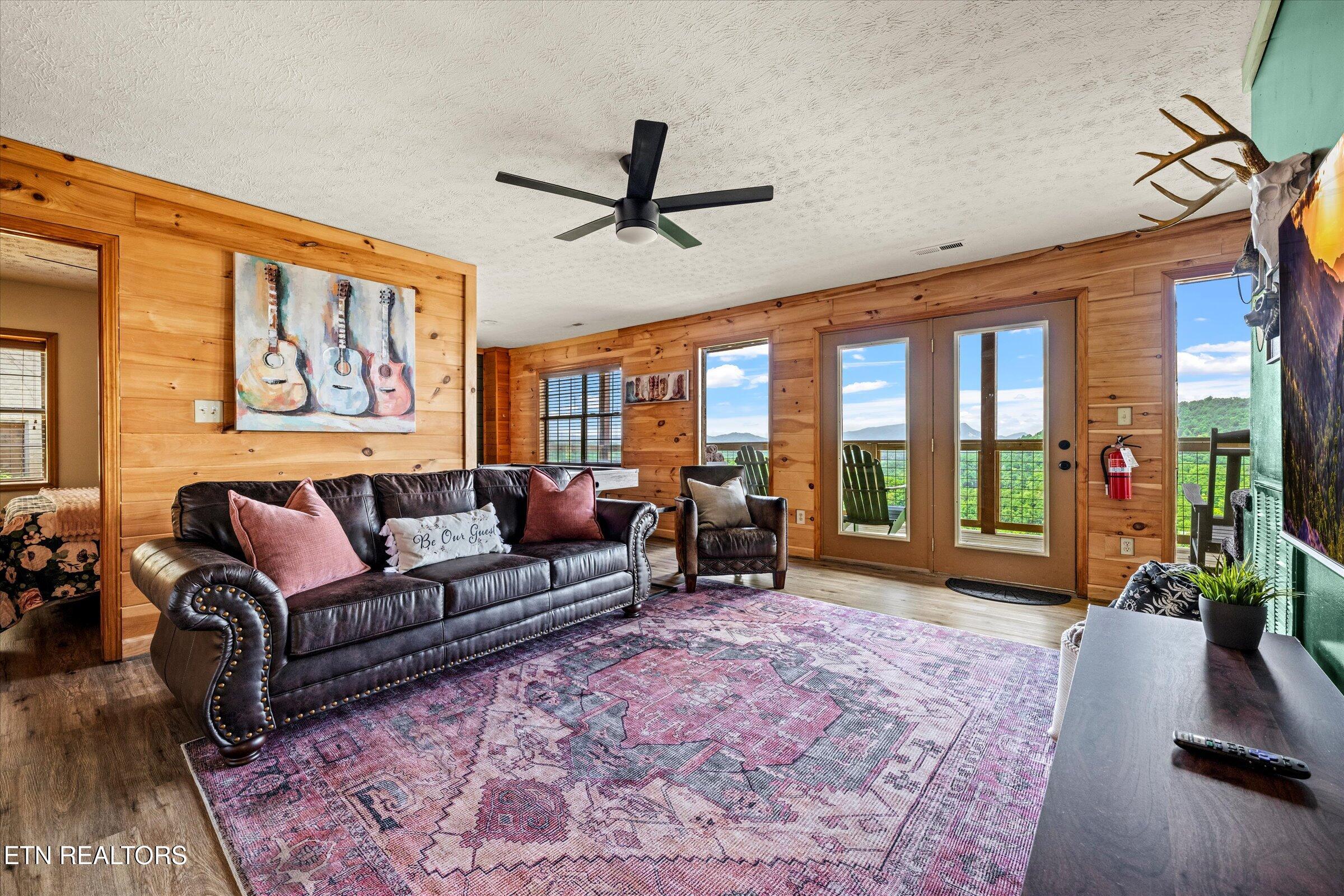 1578 Bears Den Way Sevierville TN 37862