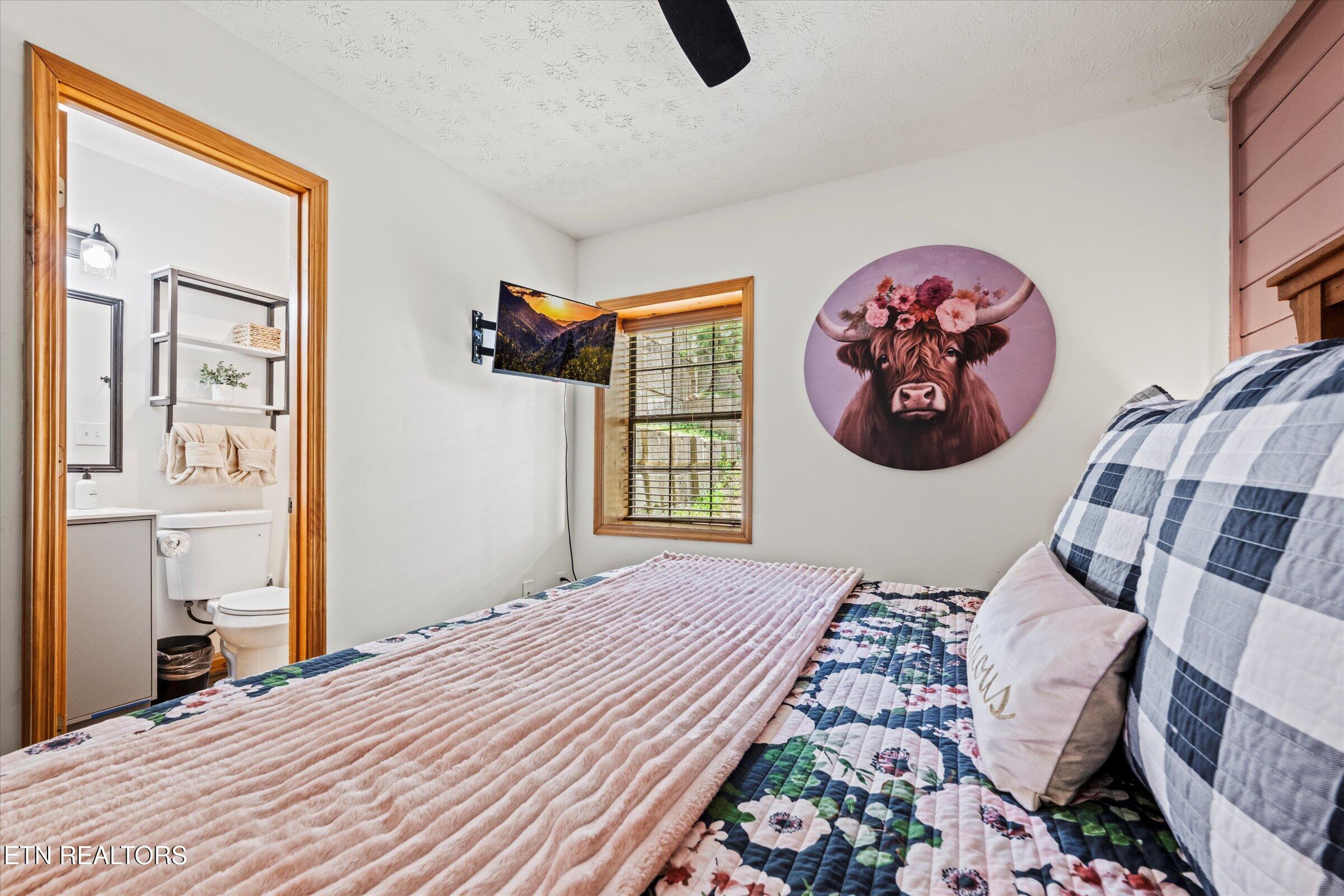 1578 Bears Den Way Sevierville TN 37862