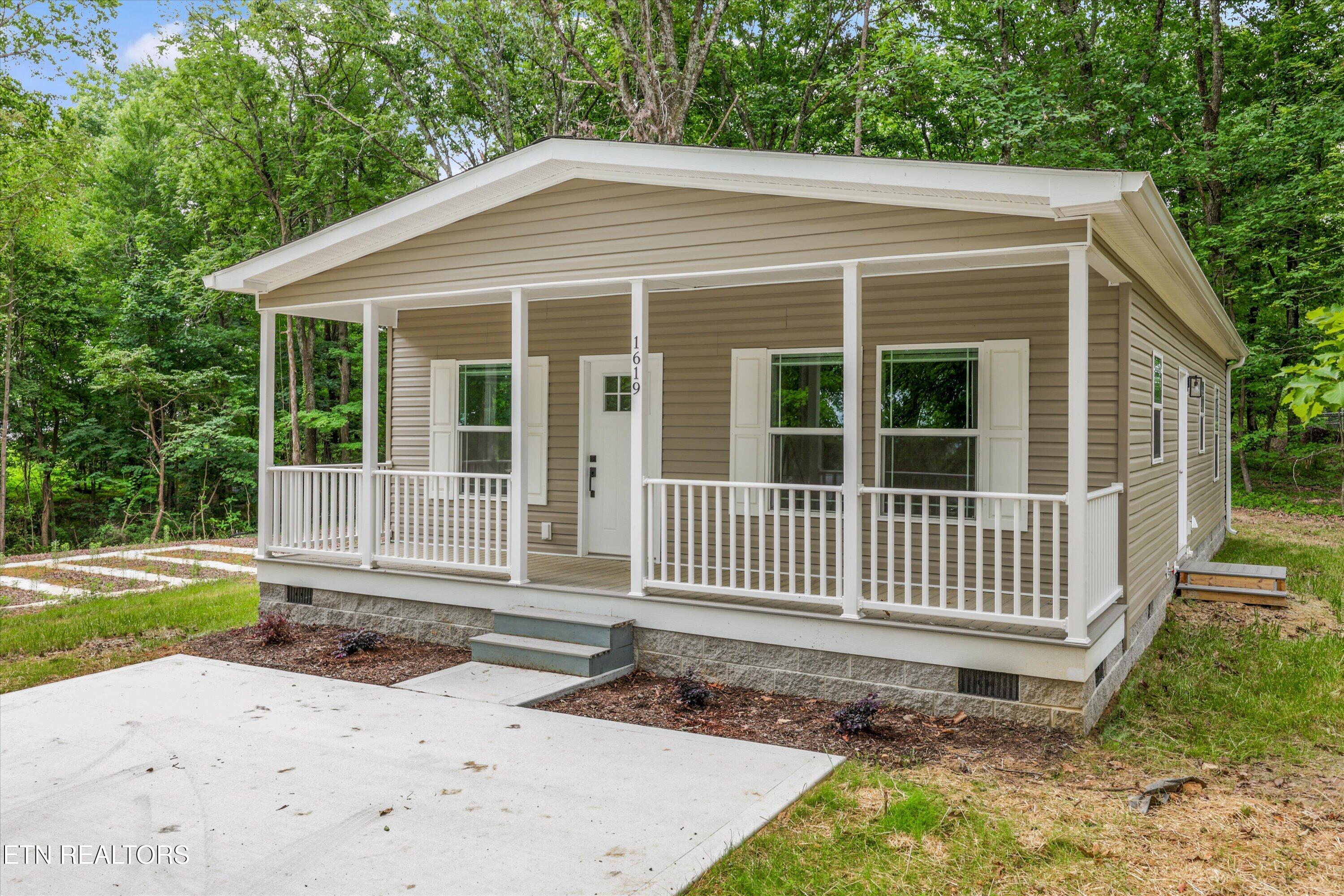1619 Scenic Drive Athens TN 37303