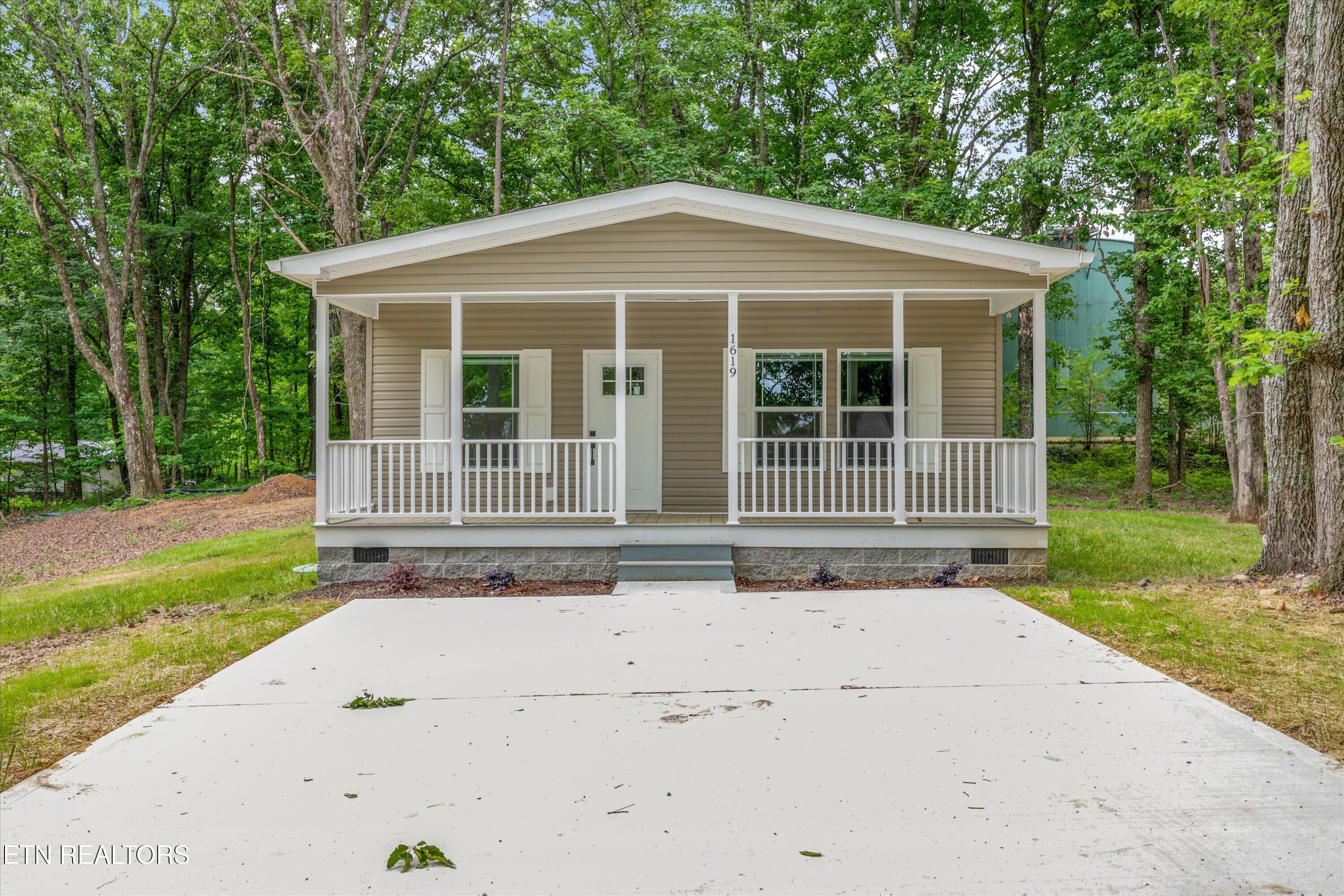 1619 Scenic Drive Athens TN 37303