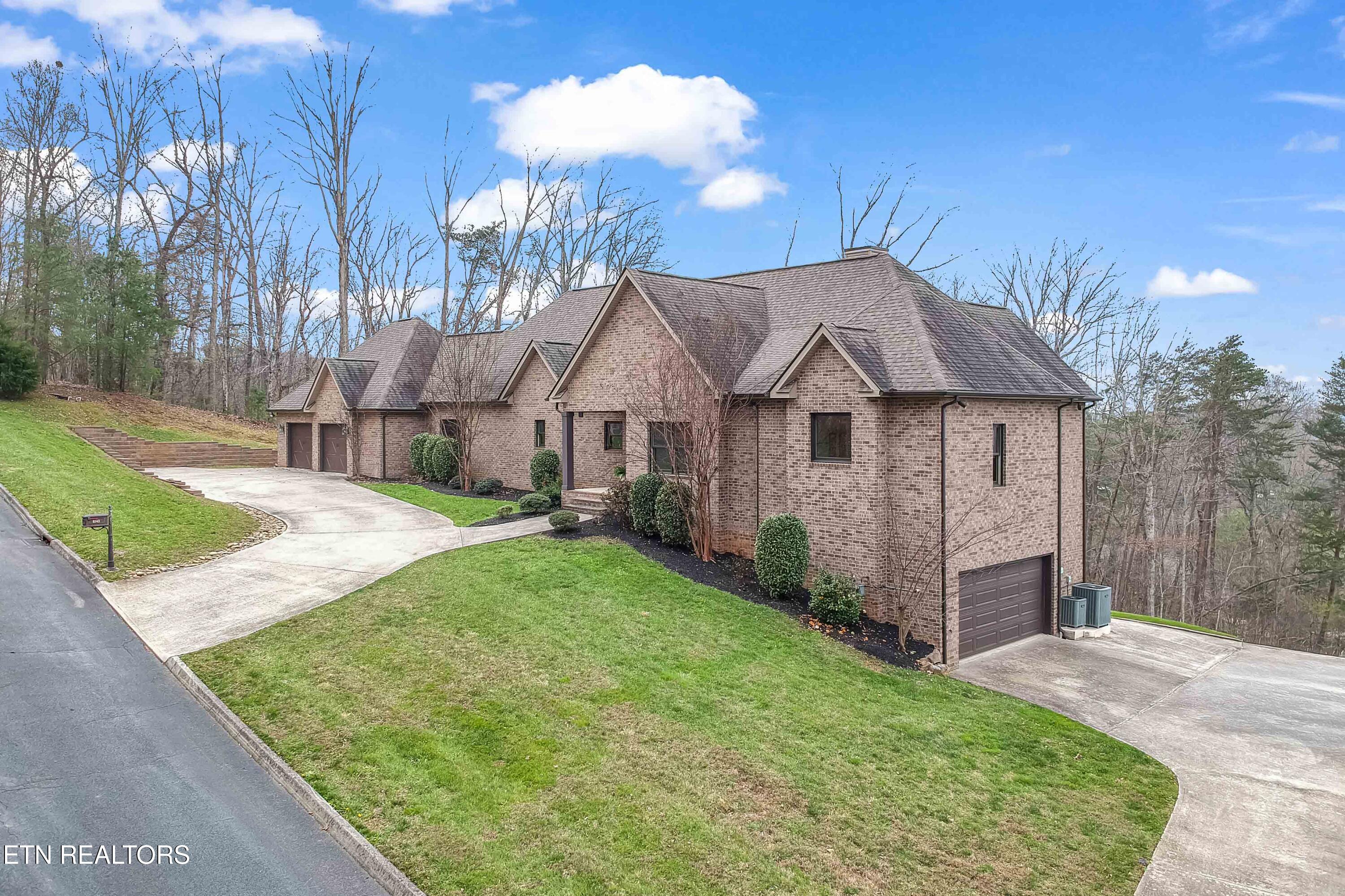 6743 Long Shadow Way Knoxville TN 37918