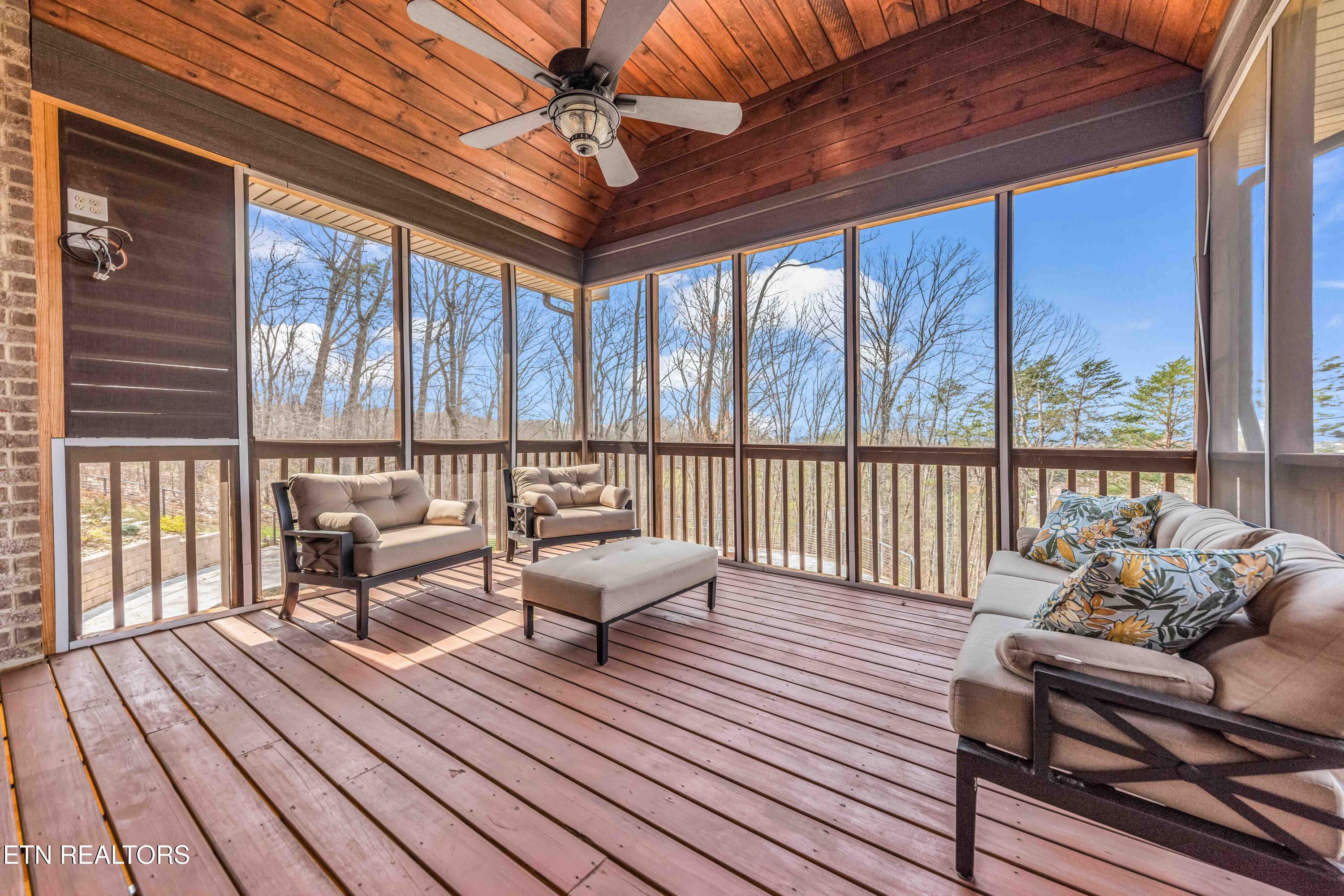 6743 Long Shadow Way Knoxville TN 37918
