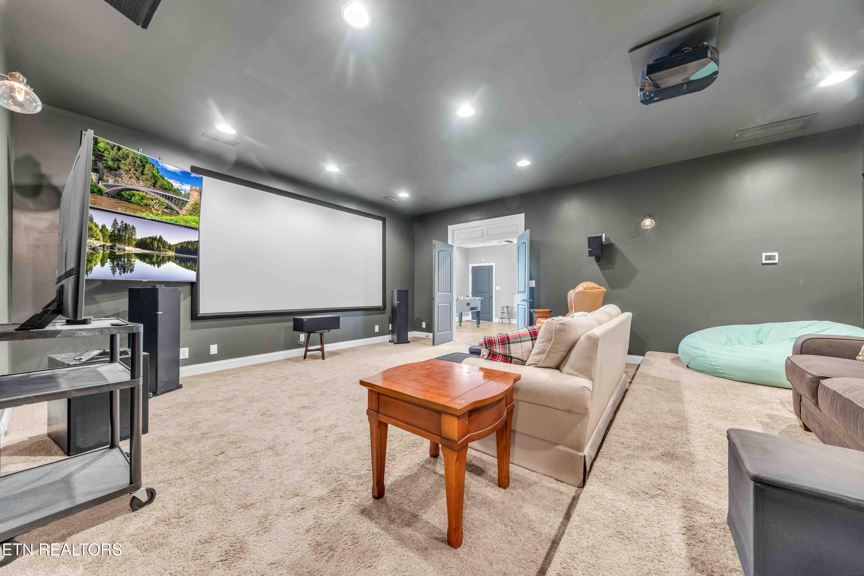 6743 Long Shadow Way Knoxville TN 37918