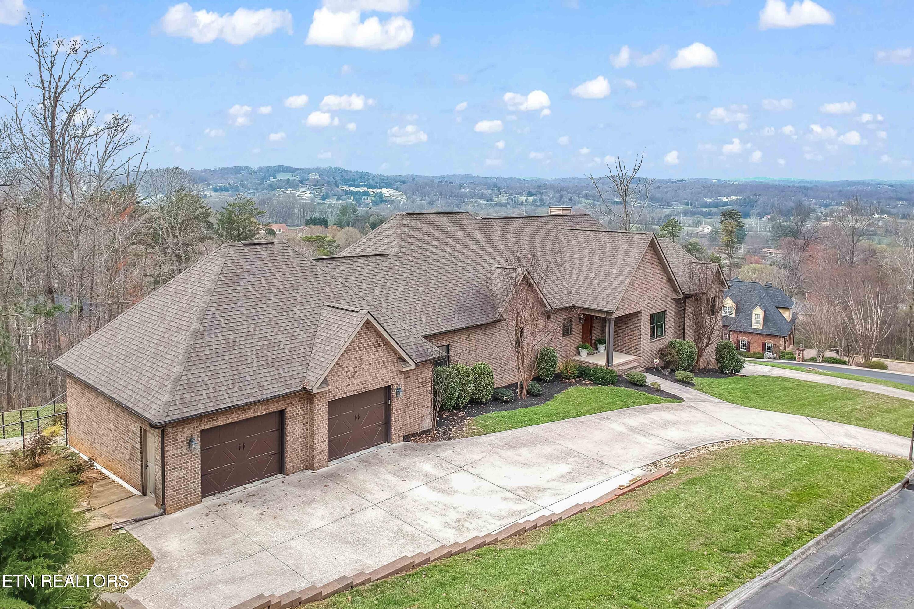 6743 Long Shadow Way Knoxville TN 37918