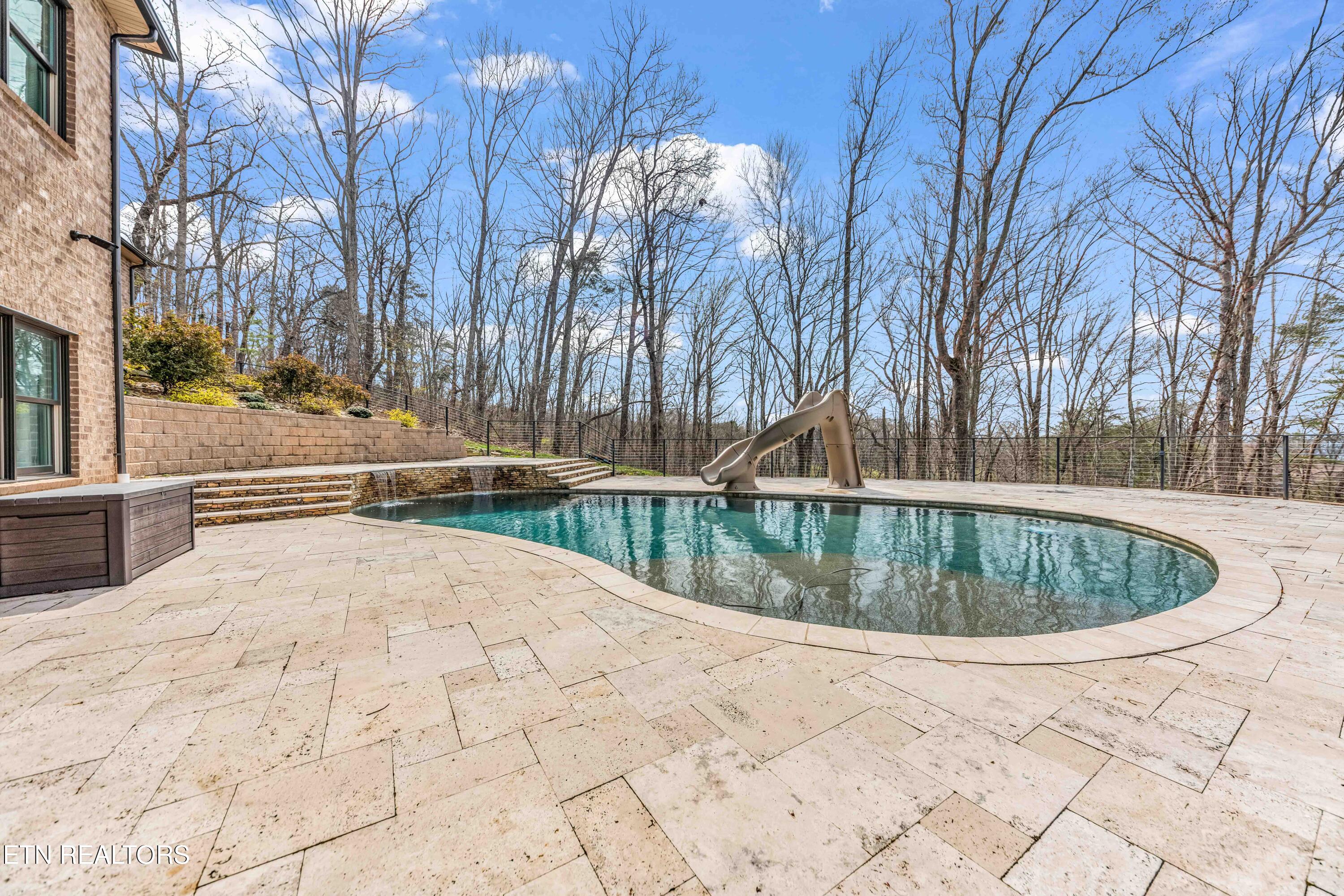 6743 Long Shadow Way Knoxville TN 37918