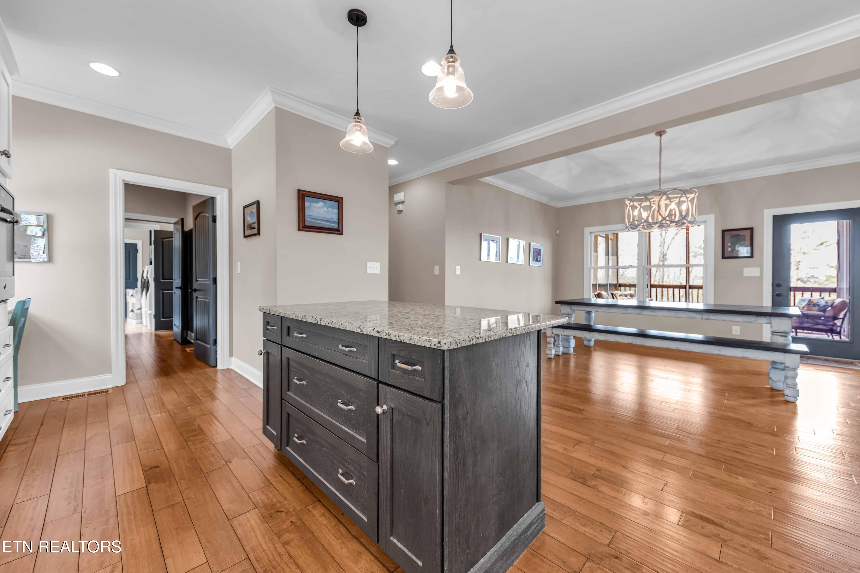 6743 Long Shadow Way Knoxville TN 37918