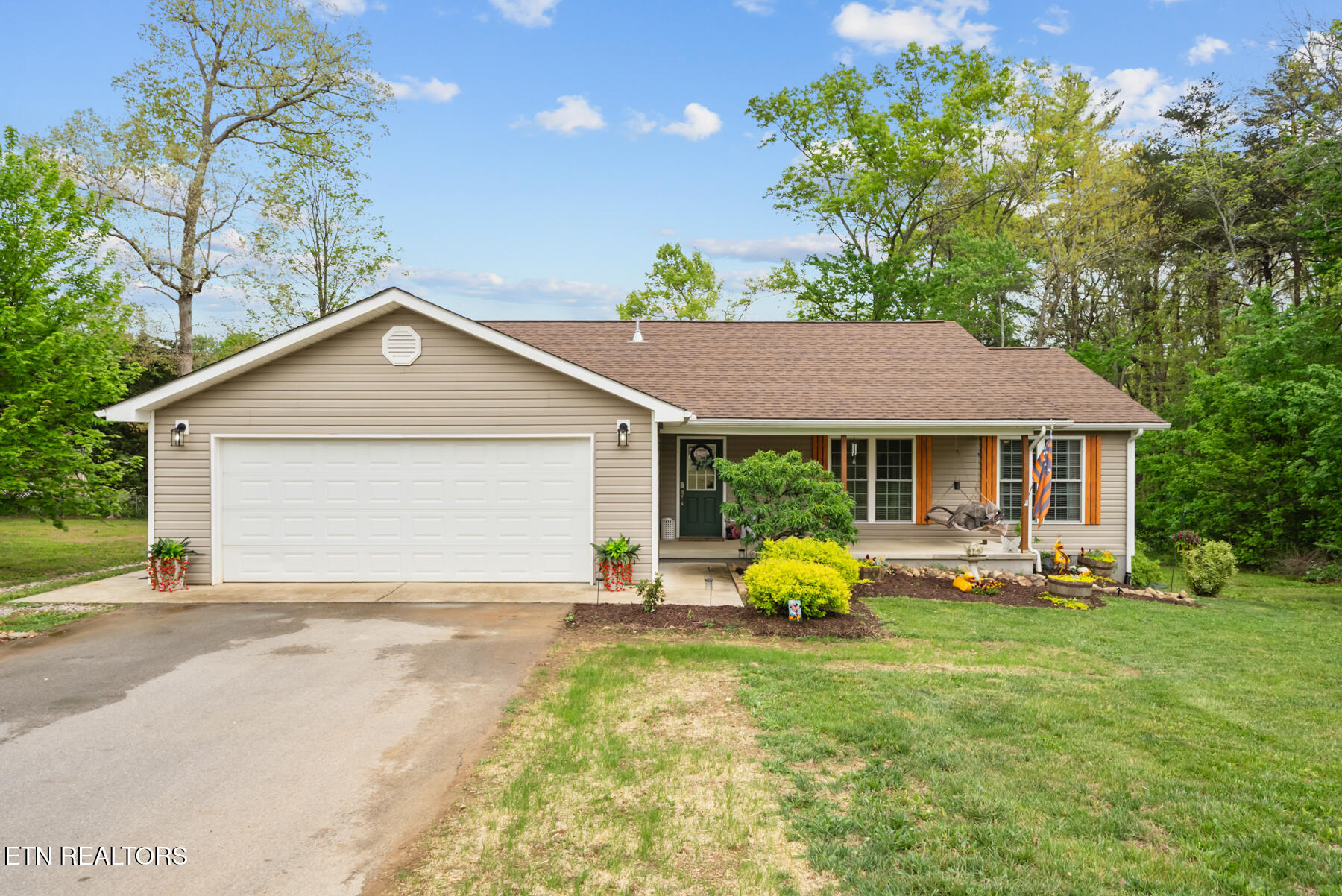 223 Grove Loop Crossville TN 38555