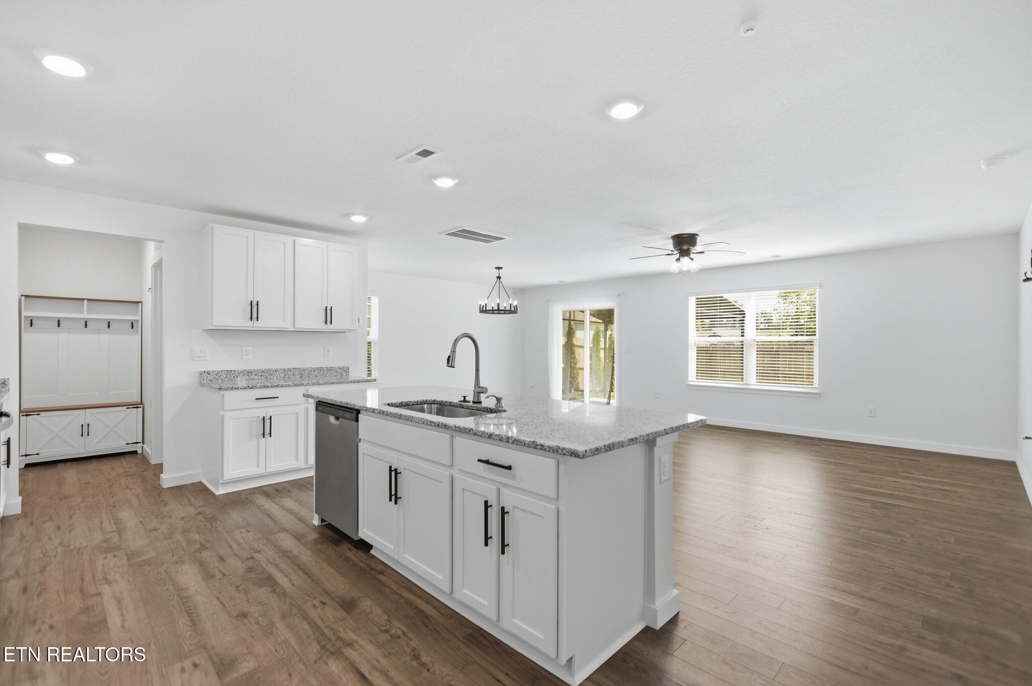 7741 Belhaven Lane Knoxville TN 37918