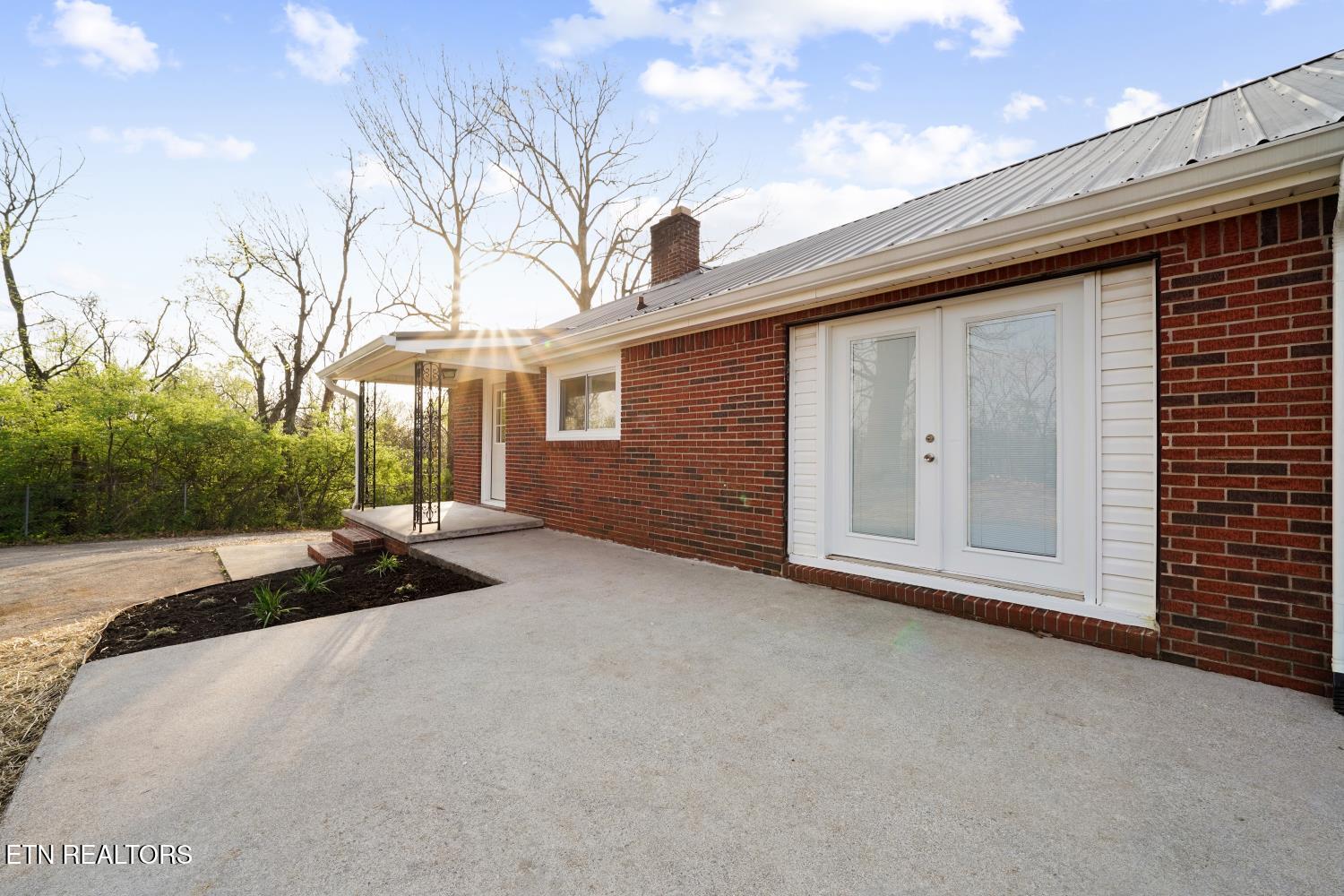 2445 Adams Avenue Knoxville TN 37917
