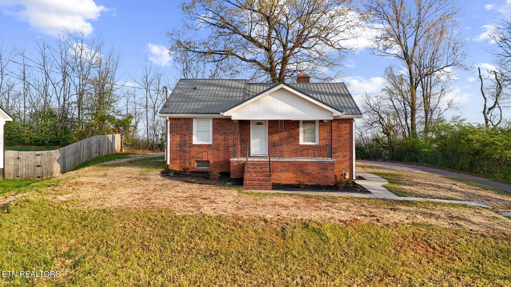 2445 Adams Avenue Knoxville TN 37917