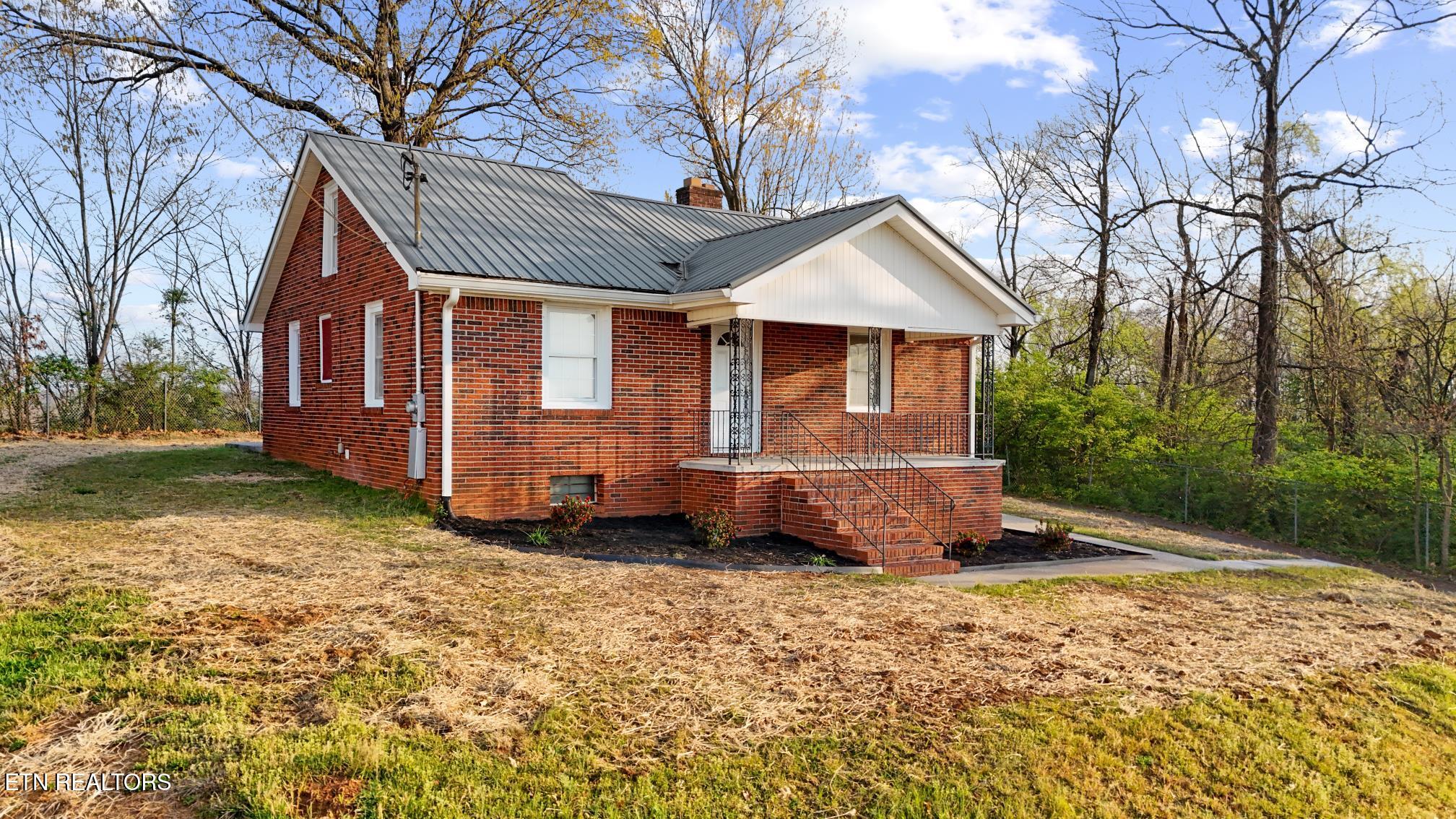 2445 Adams Avenue Knoxville TN 37917