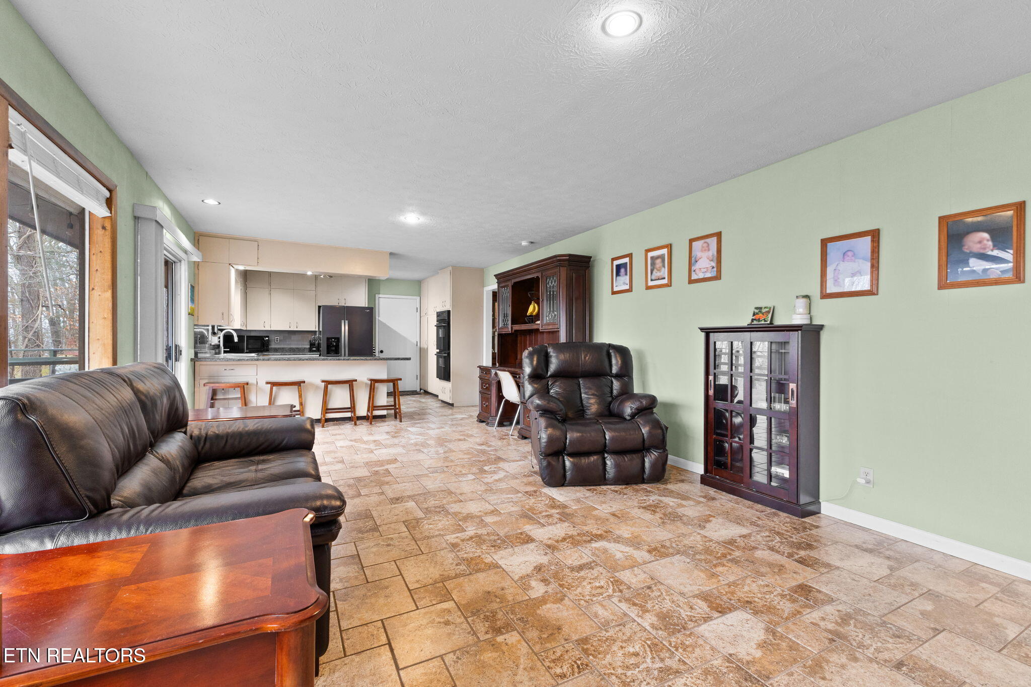 968 W Outer Drive Oak Ridge TN 37830