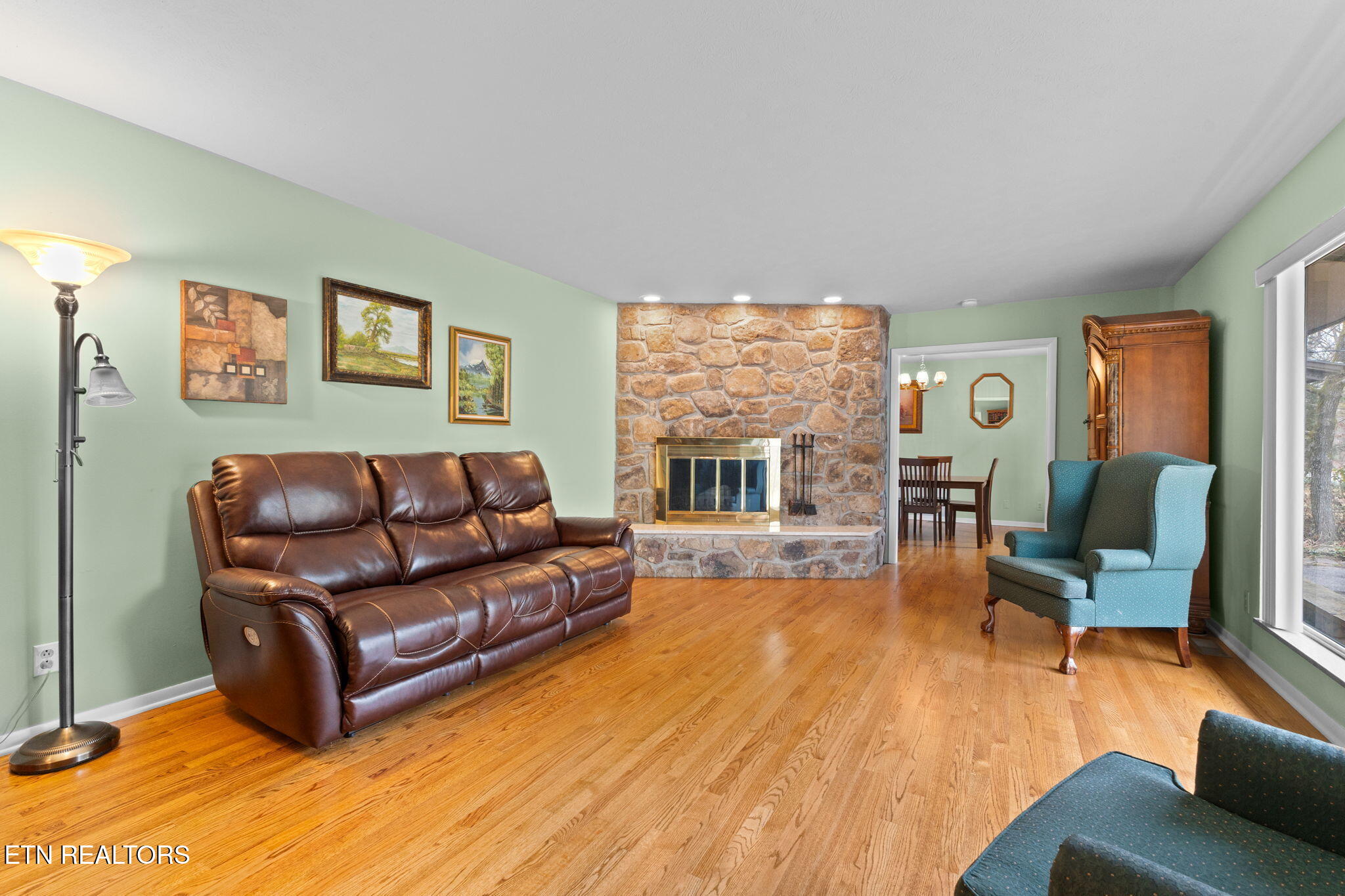 968 W Outer Drive Oak Ridge TN 37830