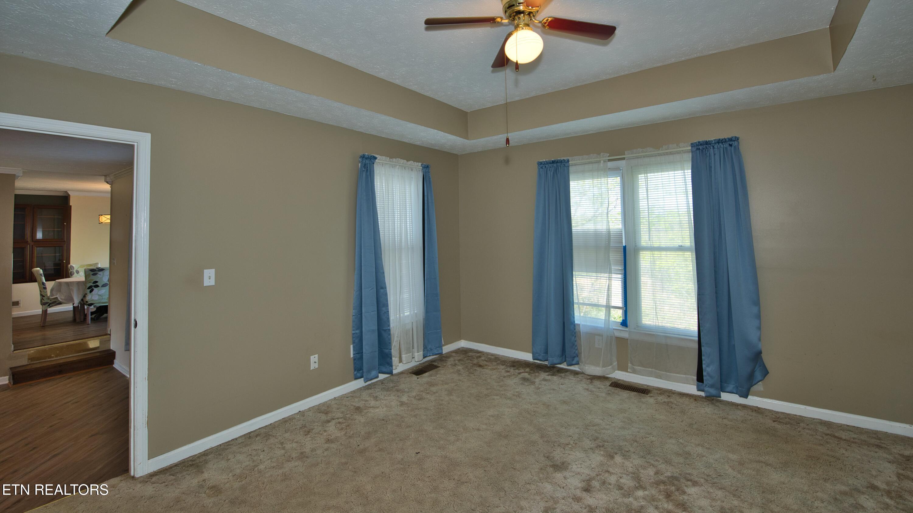 2706 Kentwood Kodak TN 37764