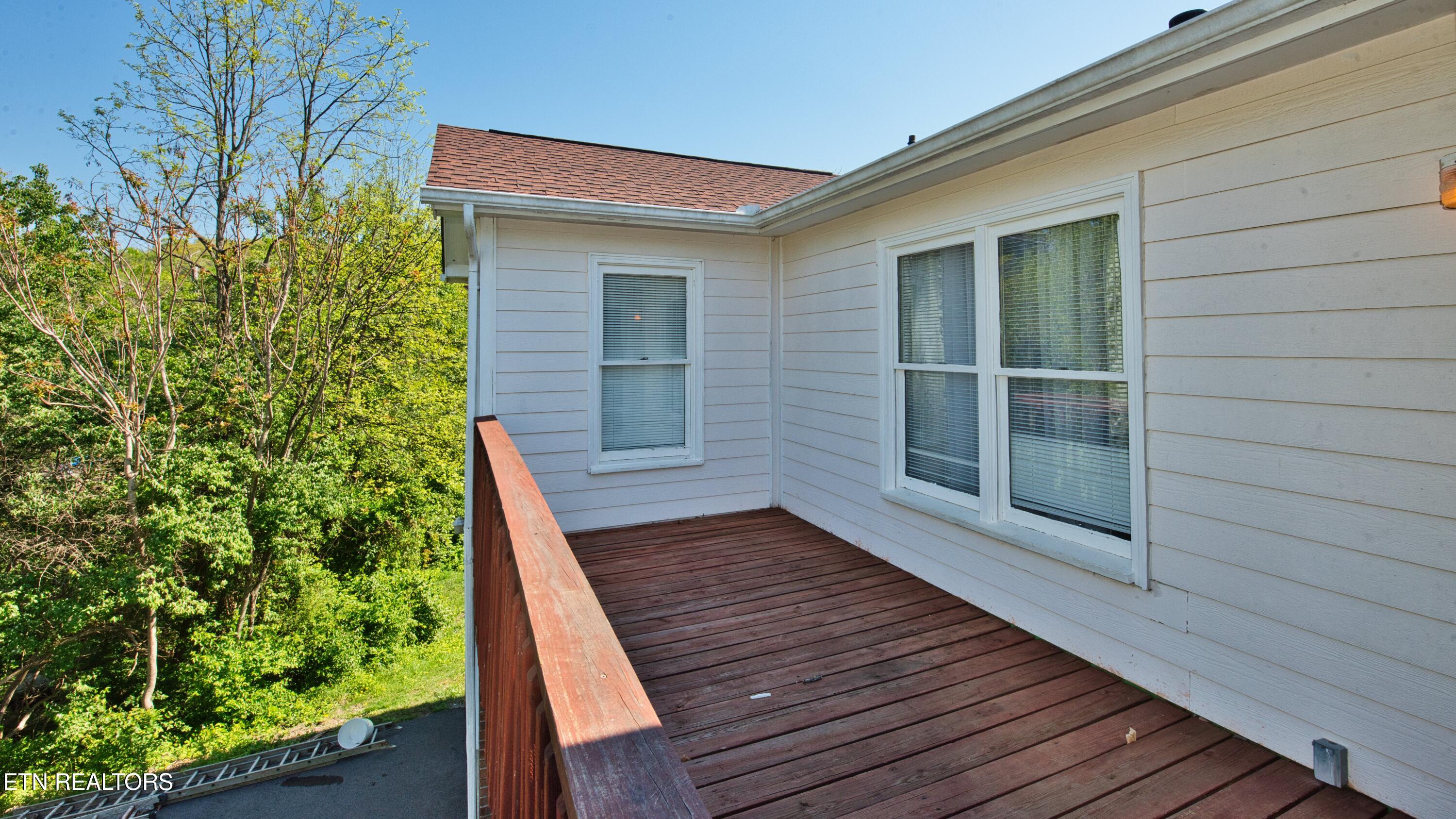 2706 Kentwood Kodak TN 37764