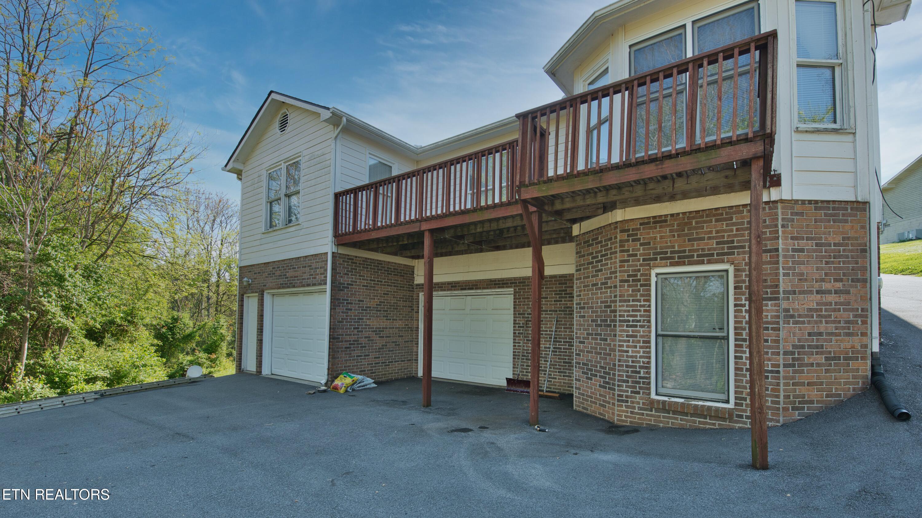 2706 Kentwood Kodak TN 37764