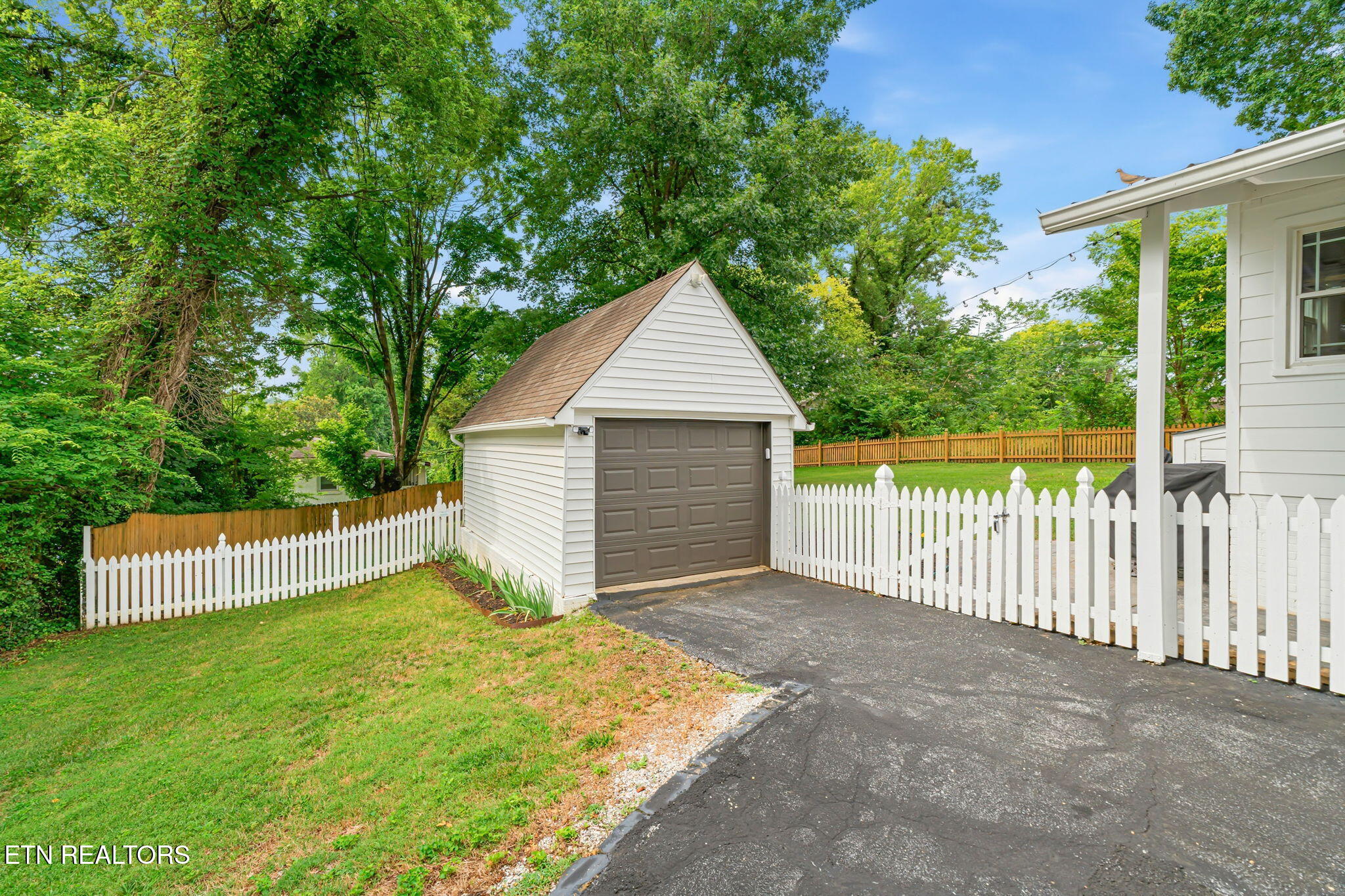 236 Hillcrest Drive Knoxville TN 37918