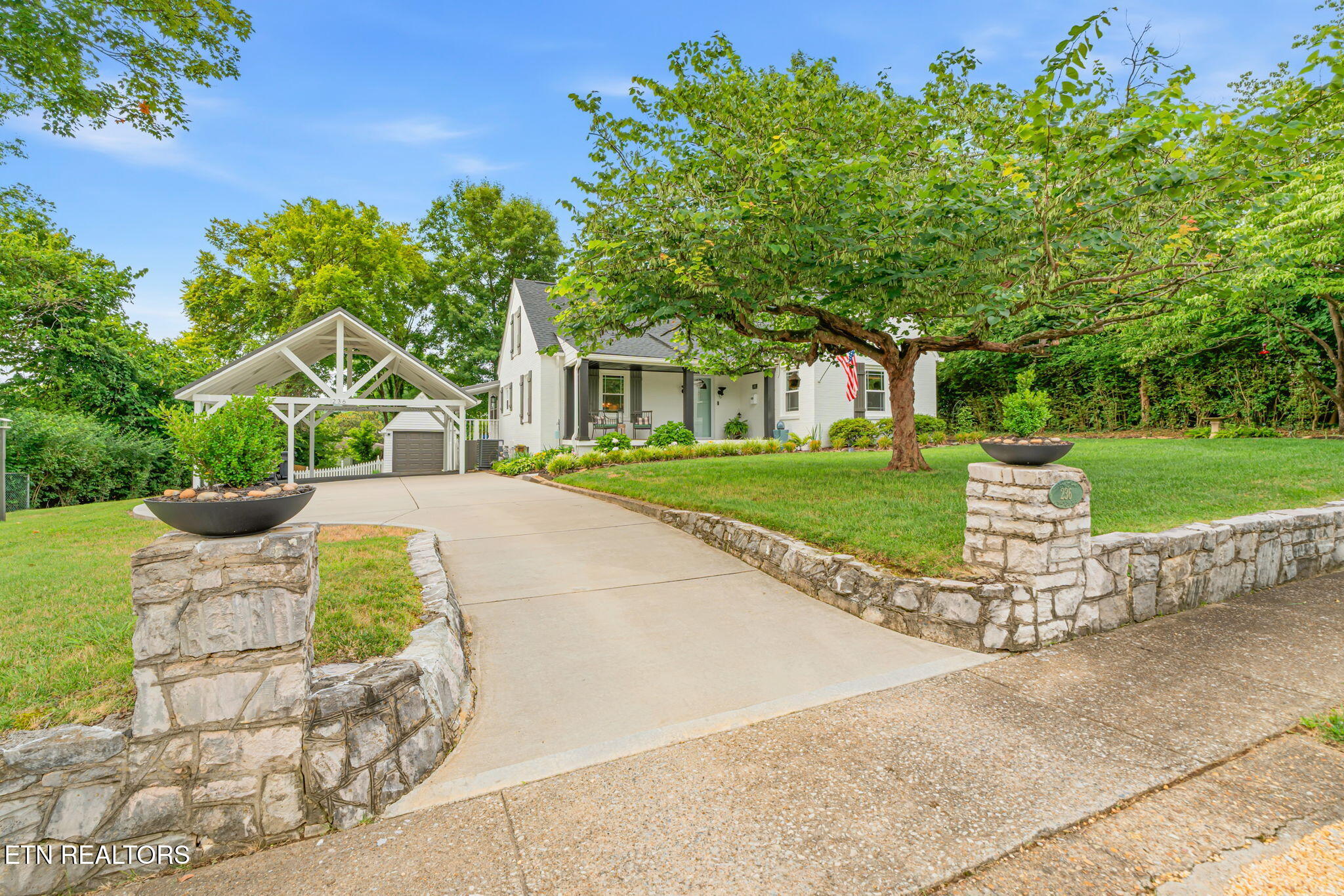 236 Hillcrest Drive Knoxville TN 37918