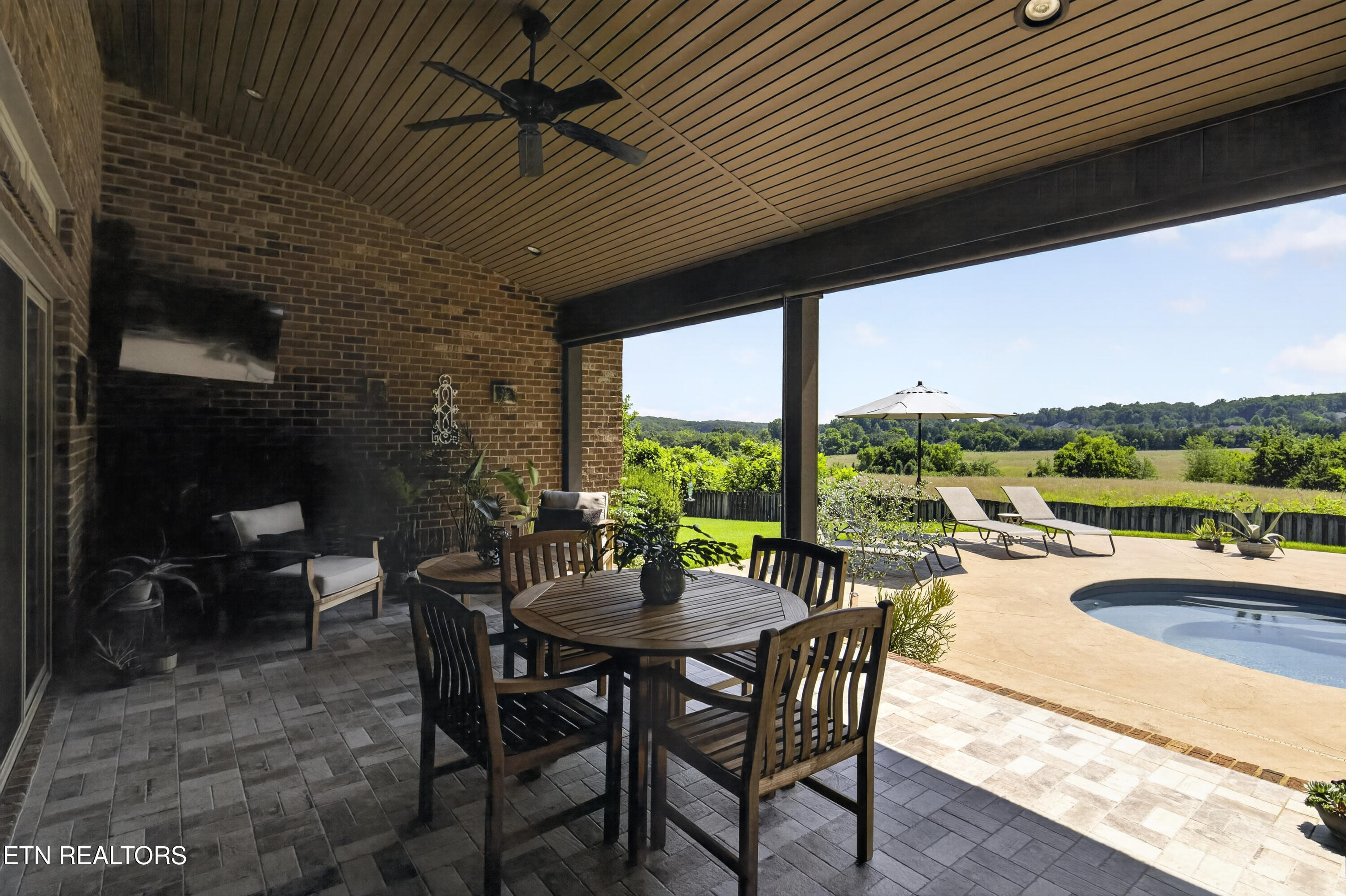 955 Cobblestone Drive Lenoir City TN 37772