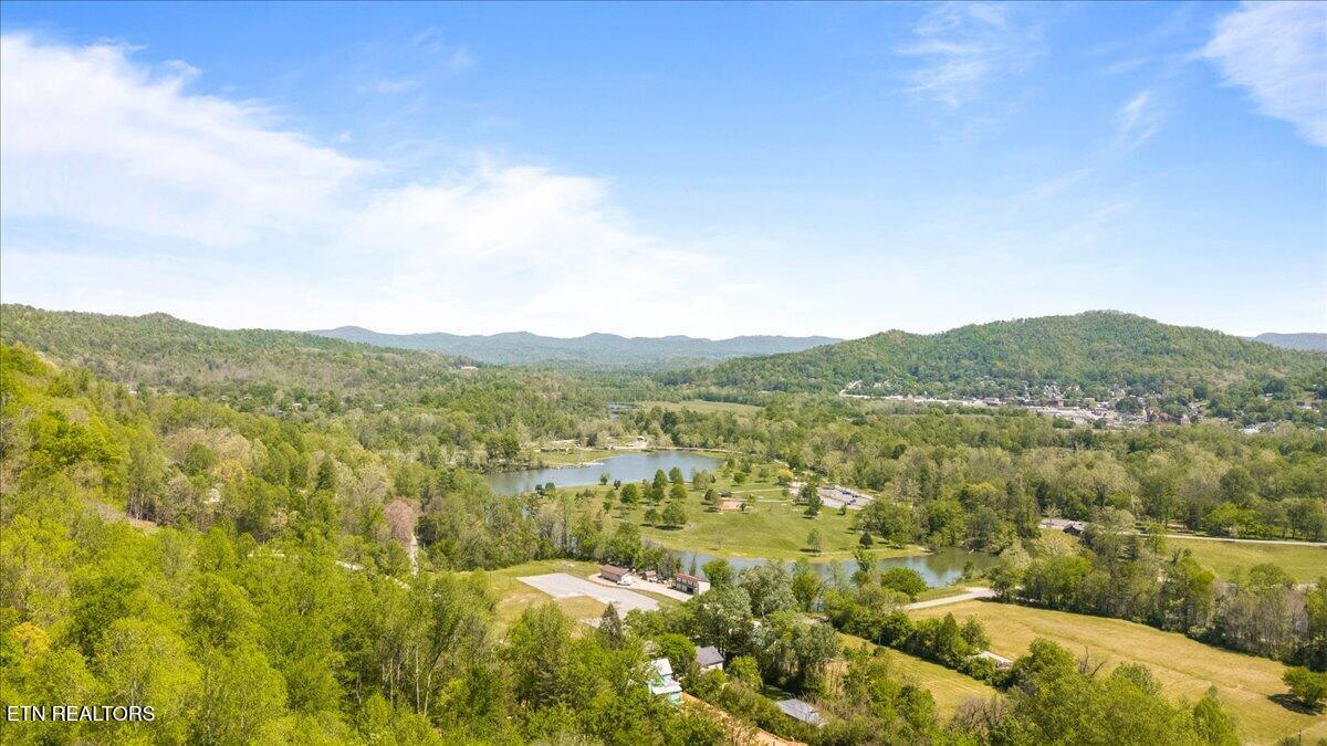 652 Indian Mountain Road Jellico TN 37762