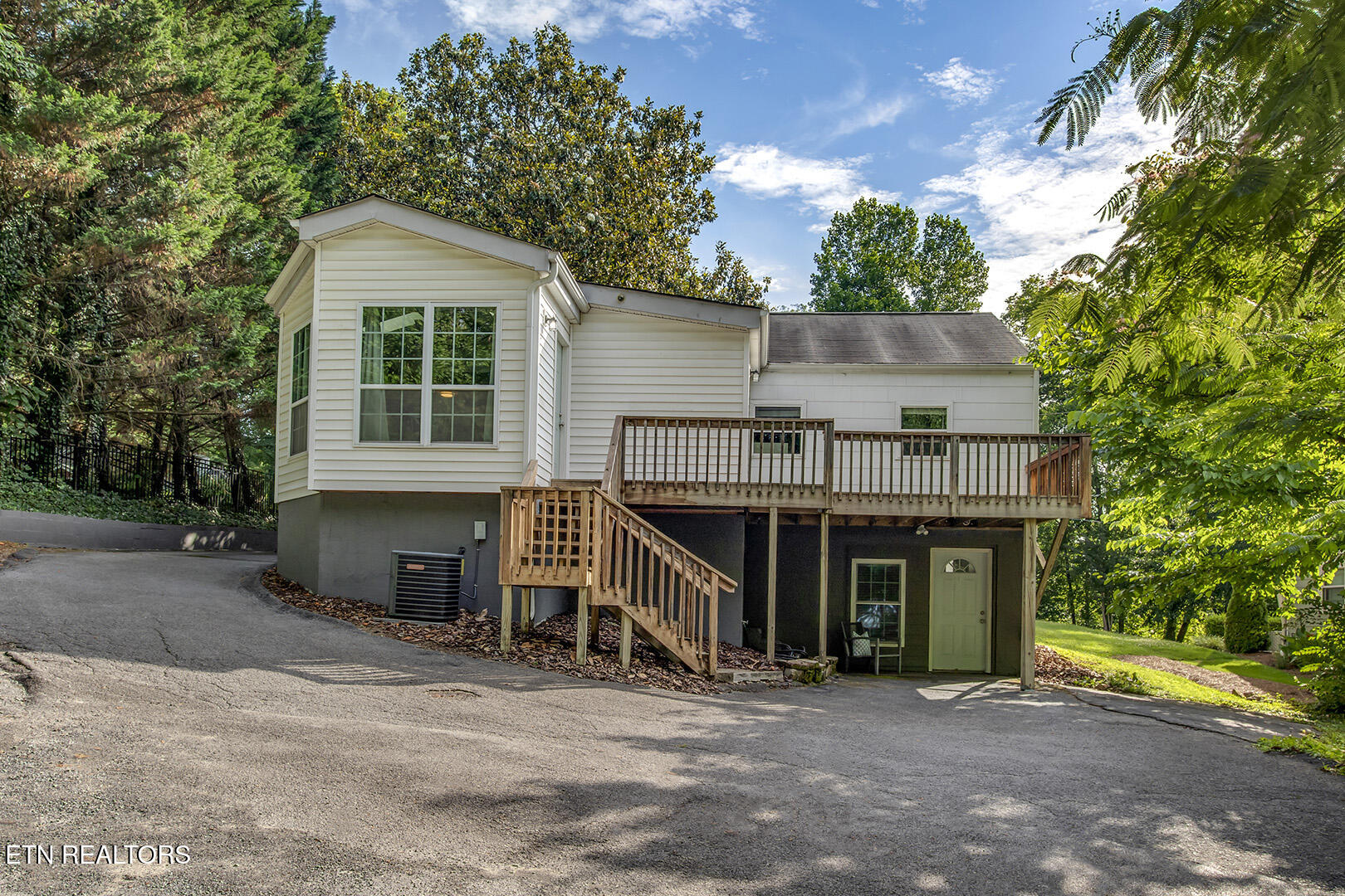 3929 Forest Glen Drive Knoxville TN 37919