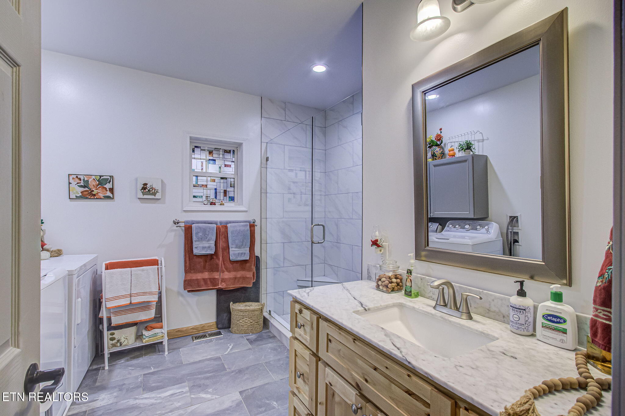 3875 Poplar Lane Kodak TN 37764
