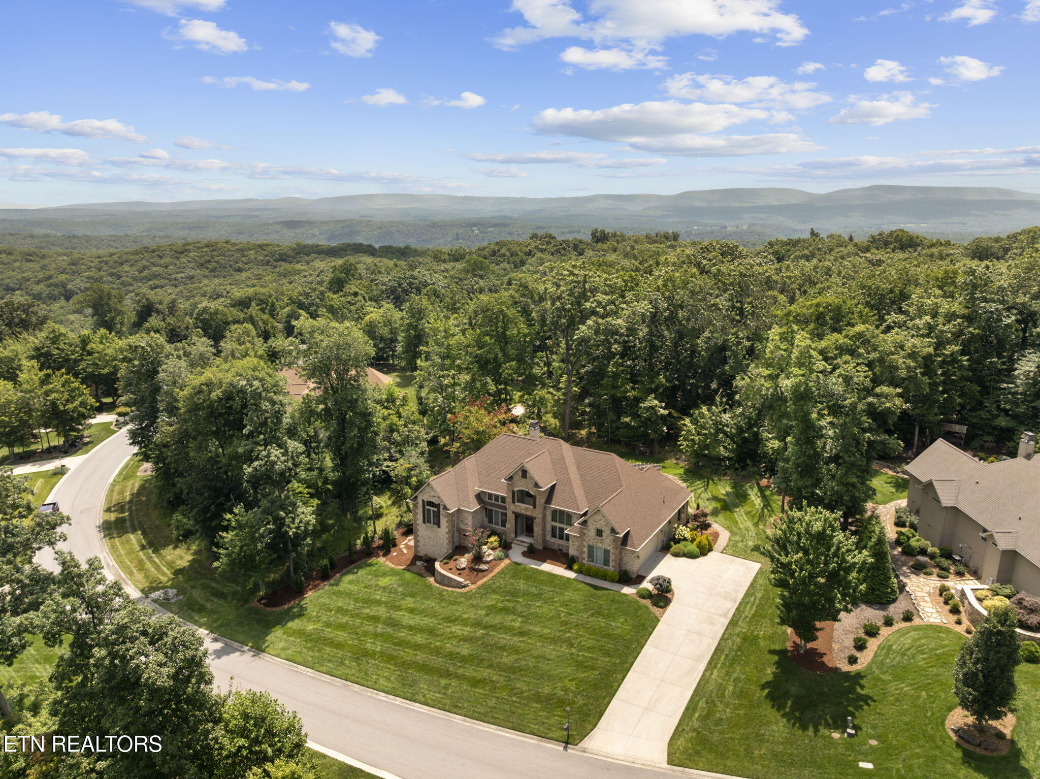26 Cedar Ridge Circle Fairfield Glade TN 38558