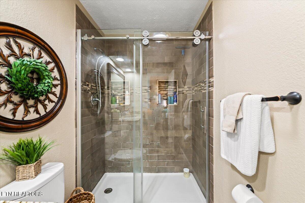 304 Dogwood Lane Jacksboro TN 37757