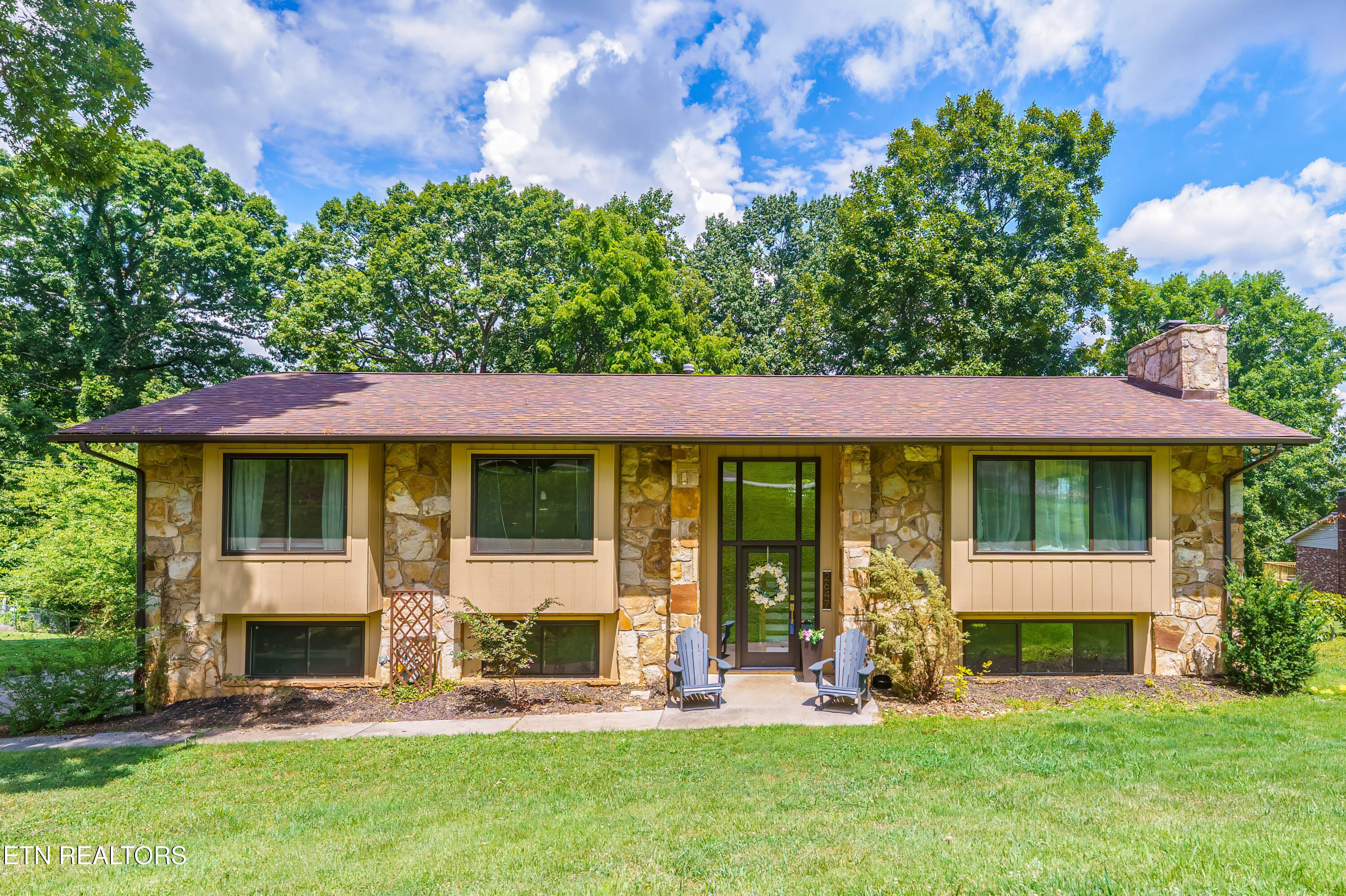 2647 May Avenue Maryville TN 37804