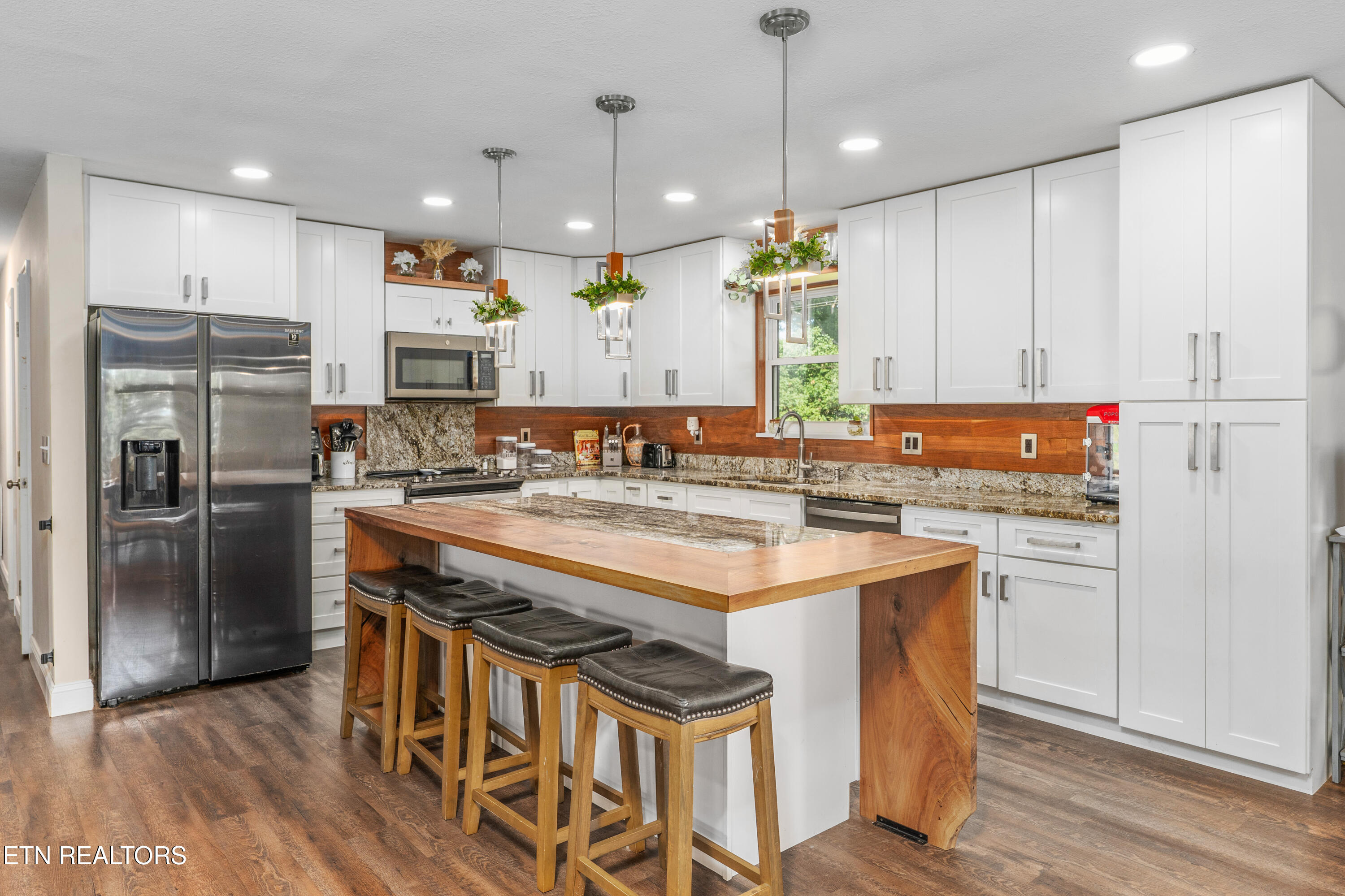 2647 May Avenue Maryville TN 37804