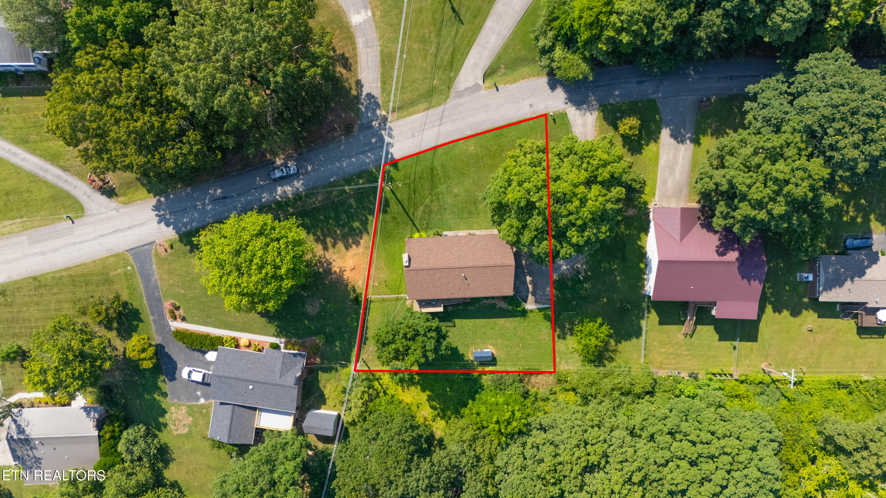2647 May Avenue Maryville TN 37804